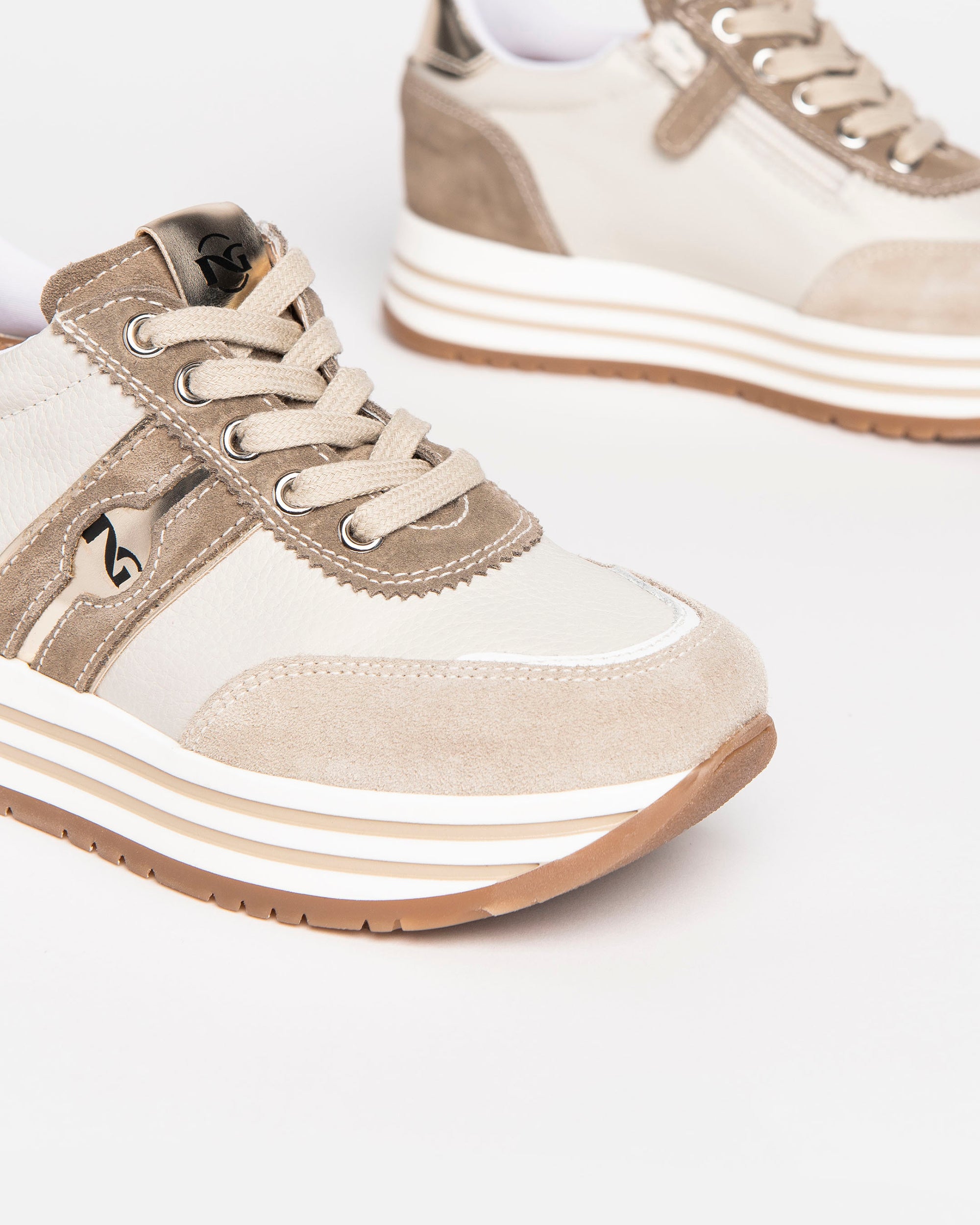 NeroGiardini Teens Sneakers Fille Cuir Velours