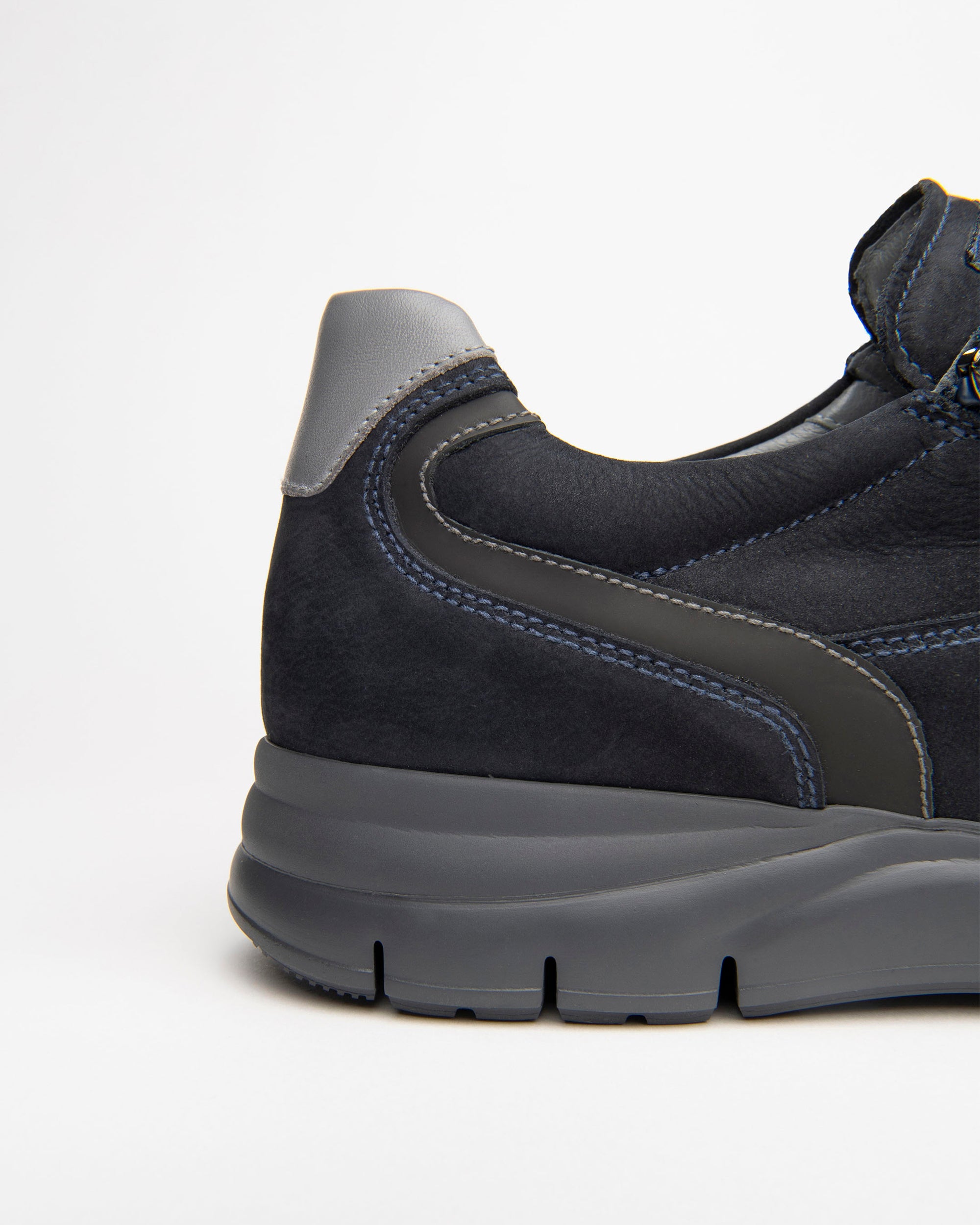 NeroGiardini Sneakers Homme Cuir Nubuck Zip Confort