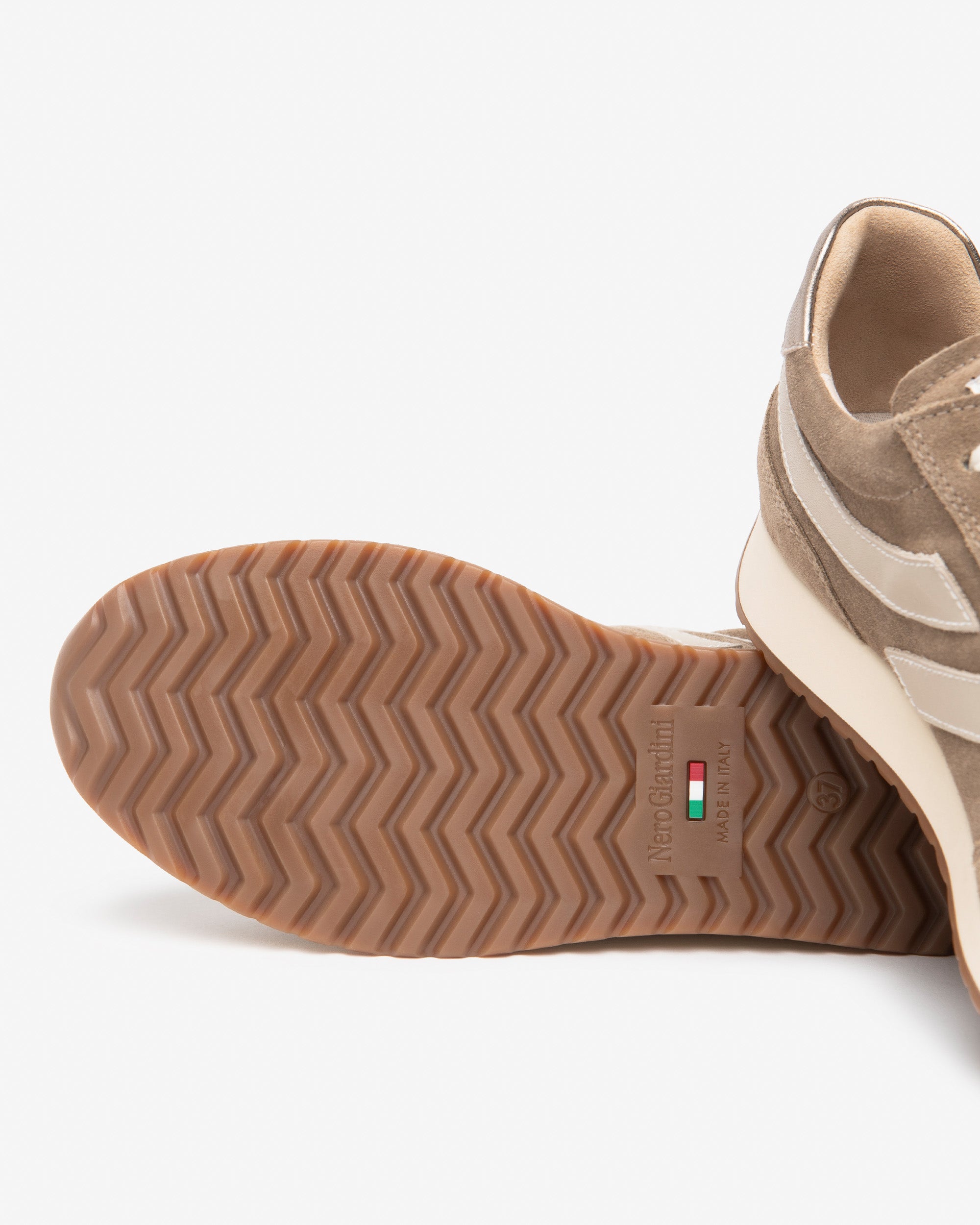 NeroGiardini Sneakers Femme Cuir Velours Laçage 35-41