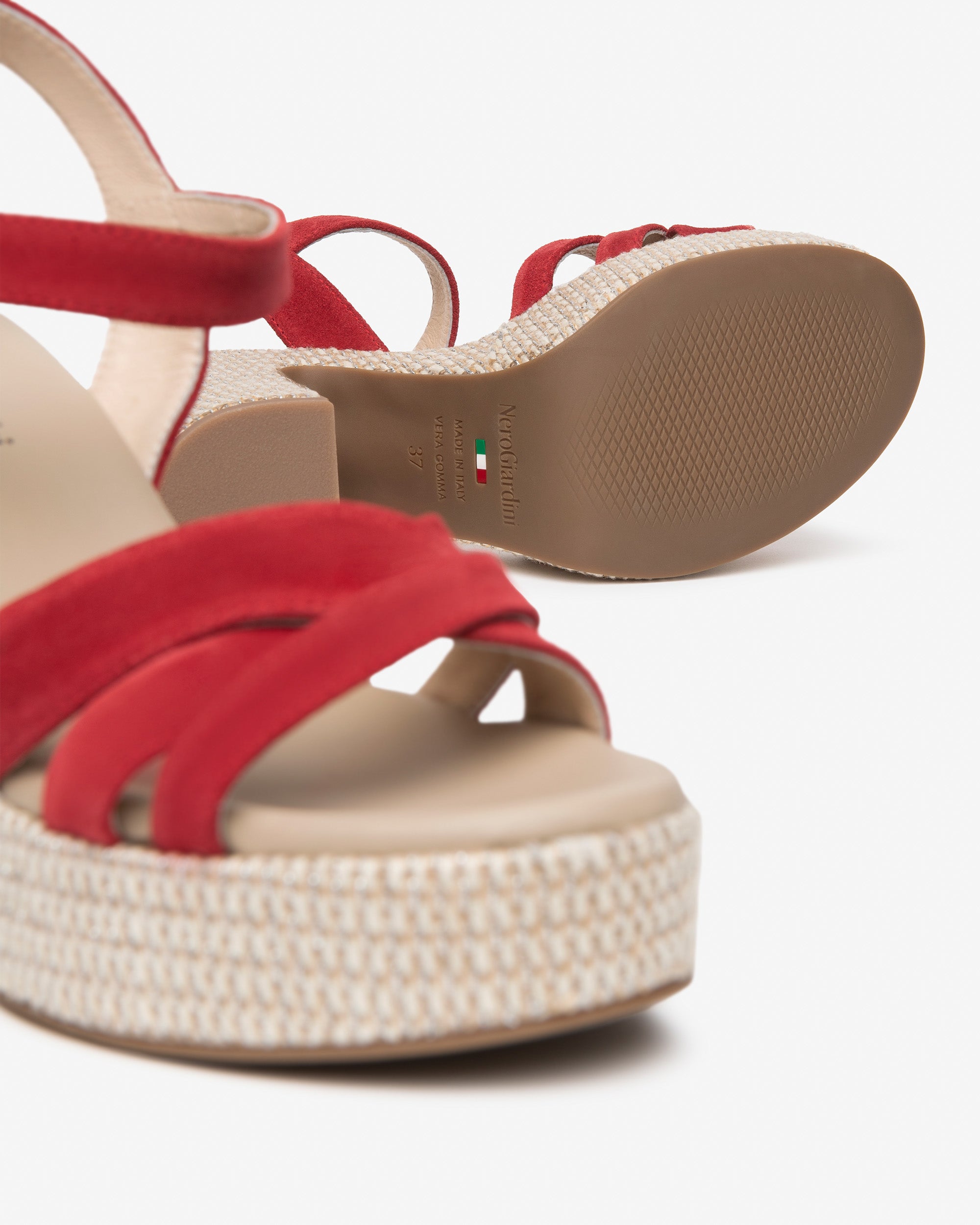NeroGiardini Sandales Femme en Cuir Velours Été