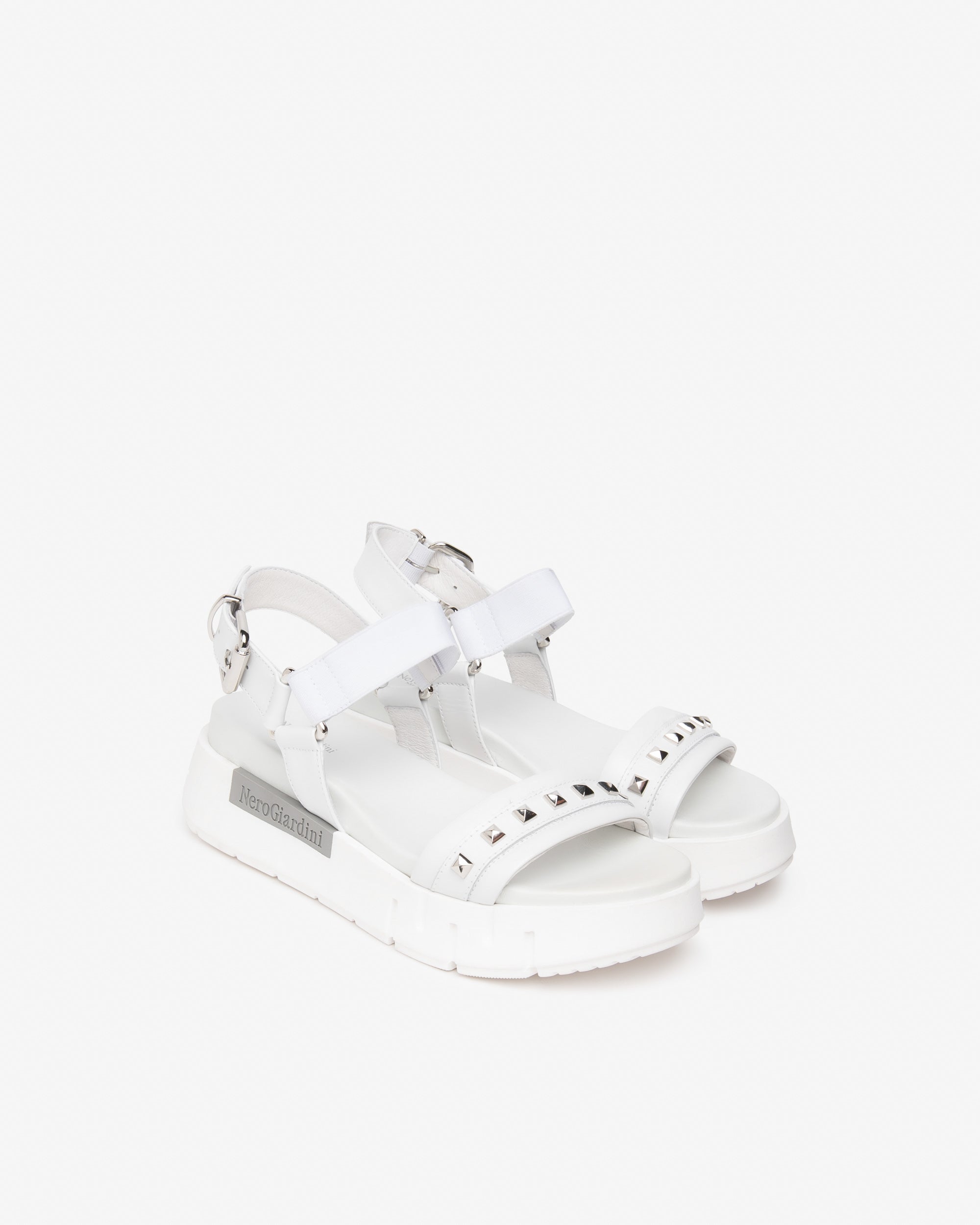 Nerogiardini Sandales Femme Cuir Made in Italy Été
