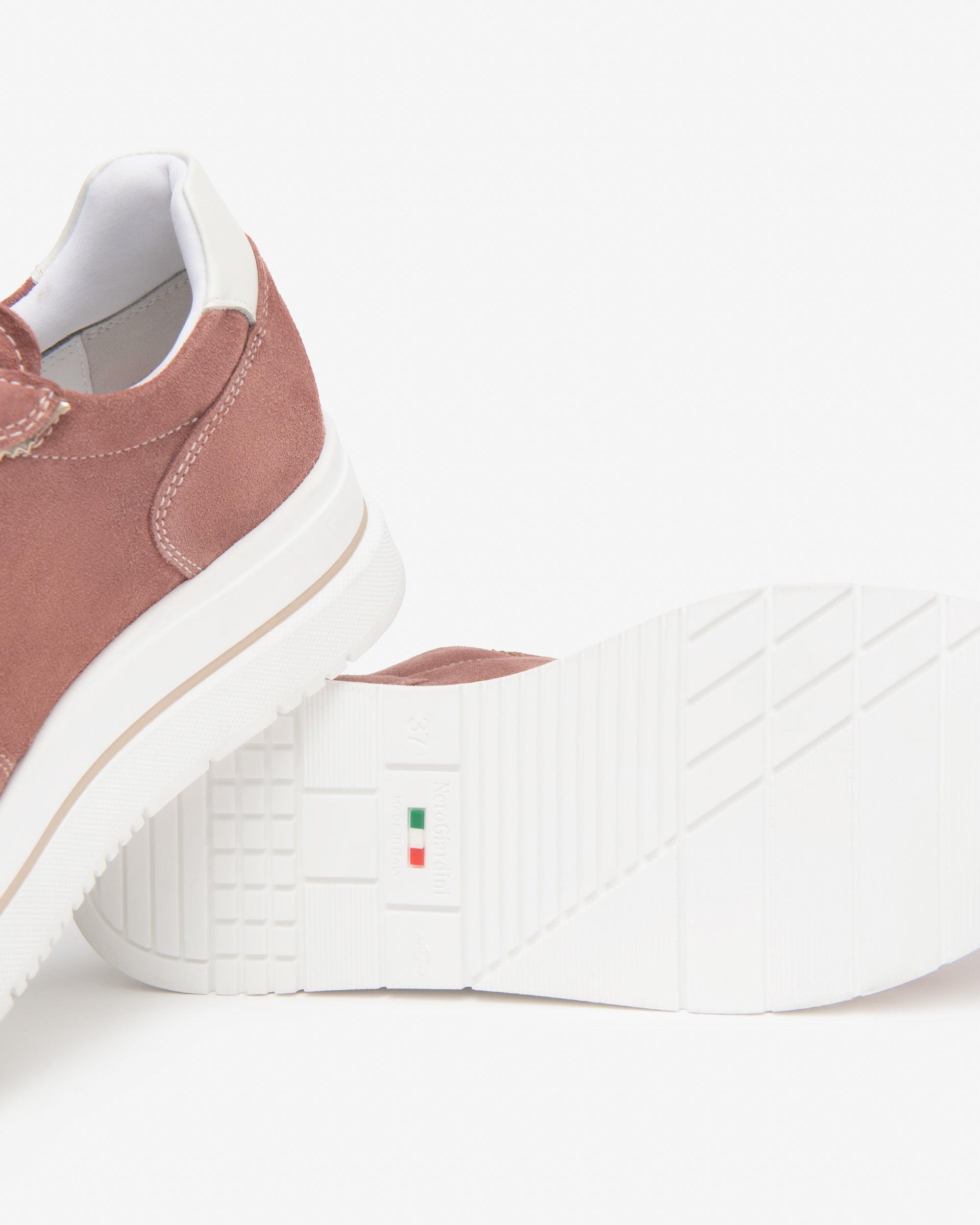 NeroGiardini Sneakers Femme Cuir Velours 38 Memory
