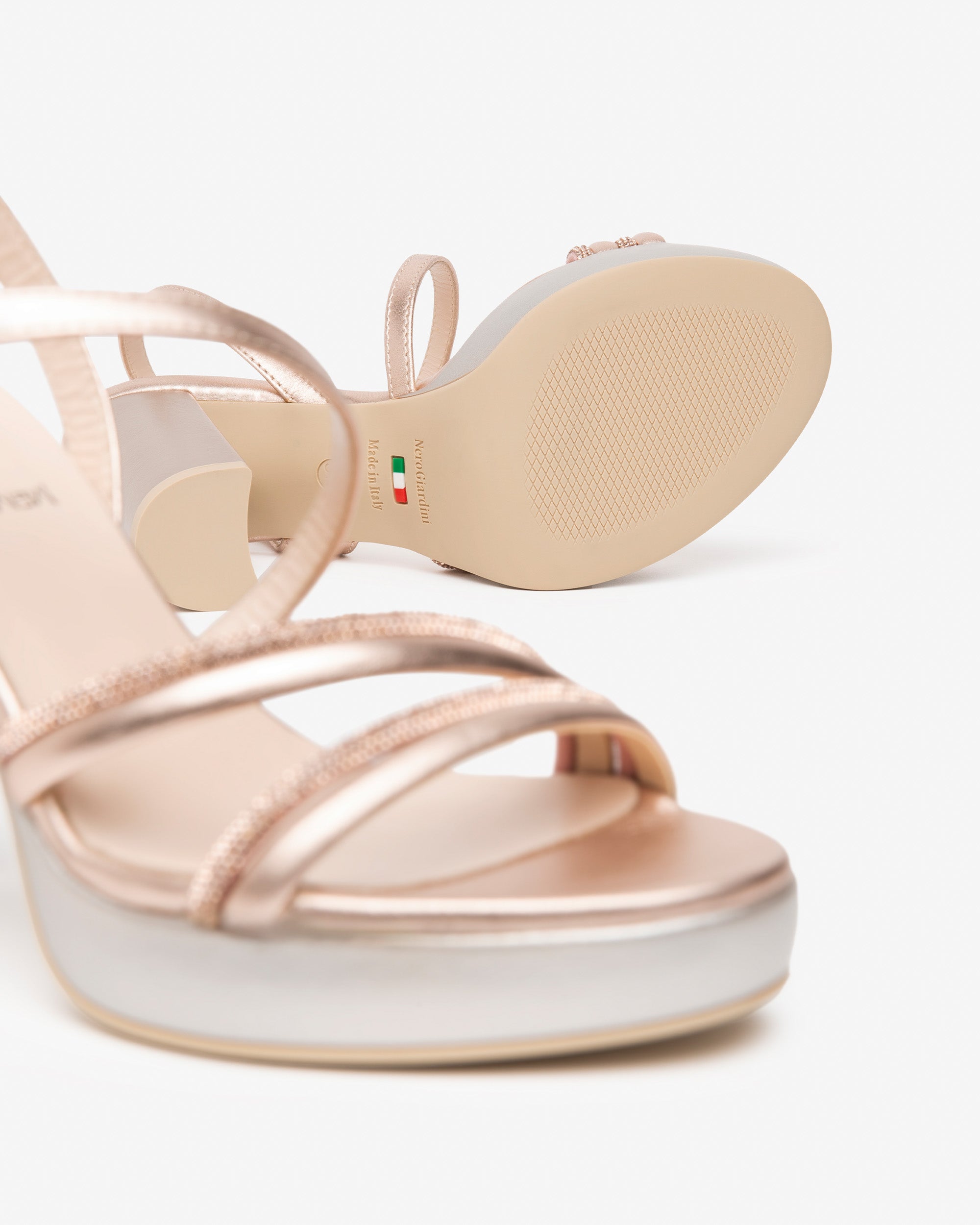 NeroGiardini Sandales Cuir Élégantes Femme Été