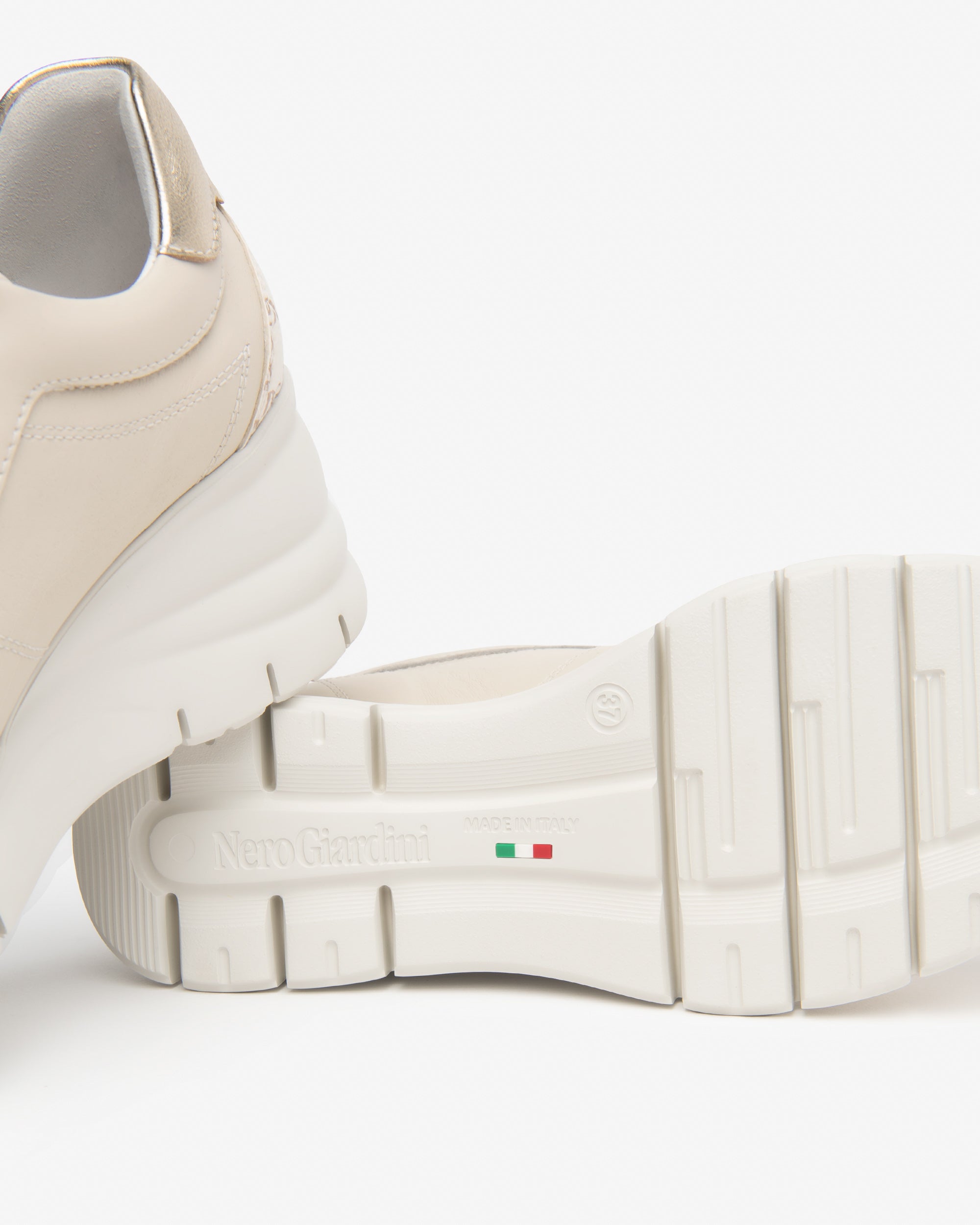 Nerogiardini Sneakers Femme Cuir Basket Confort