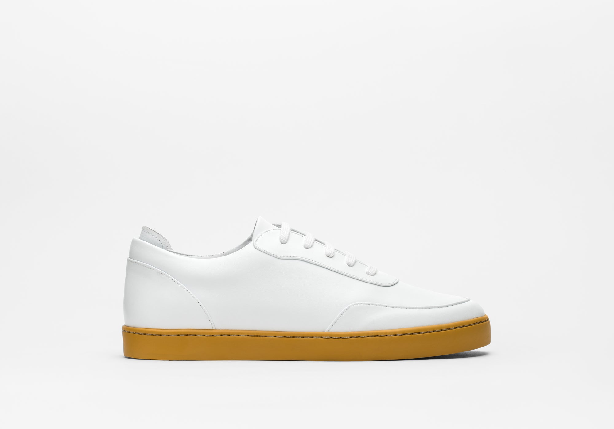 JAK Nova Mustard baskets cuir moutarde ville
