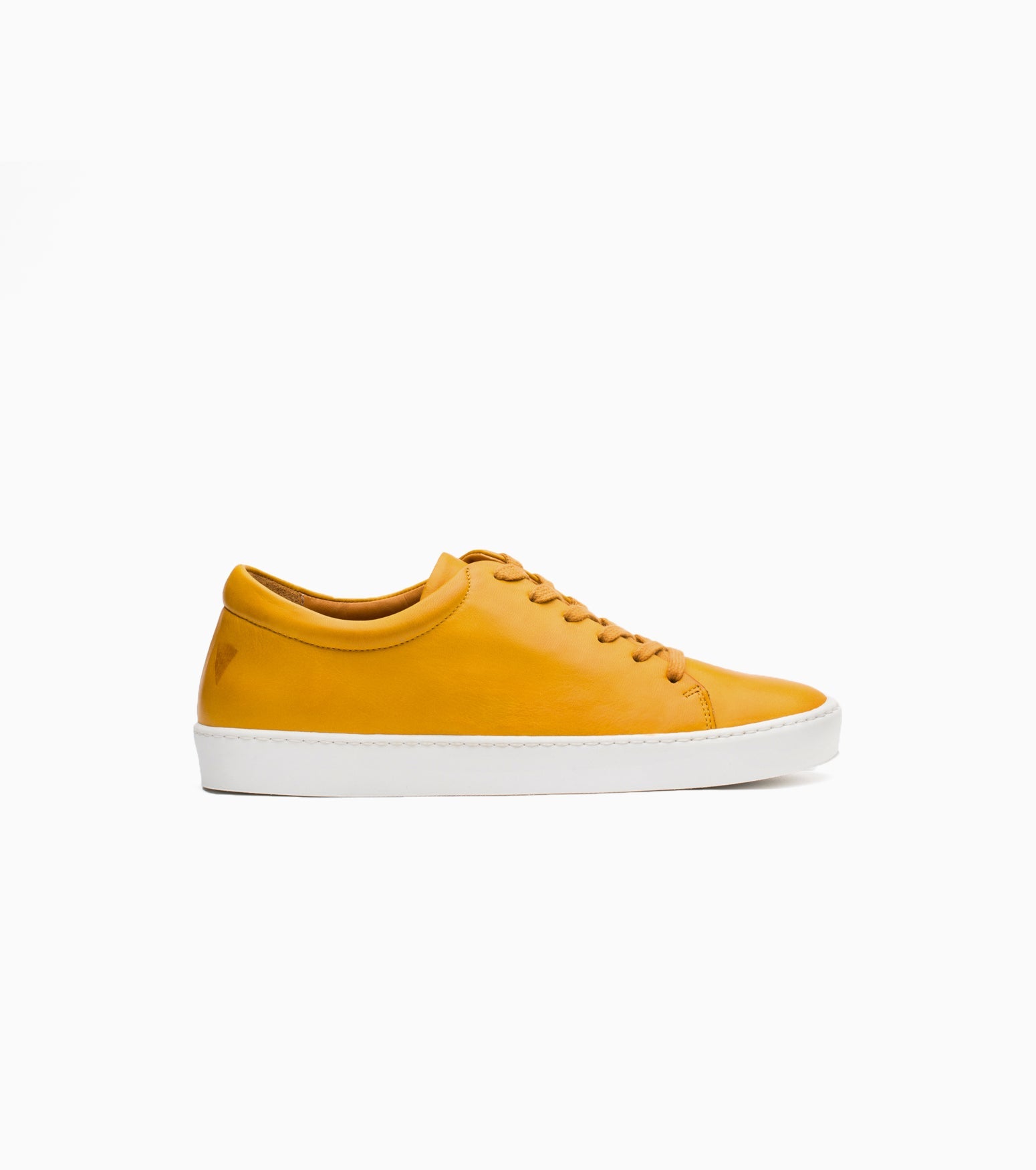 JAK Royal Mustard baskets cuir moutarde