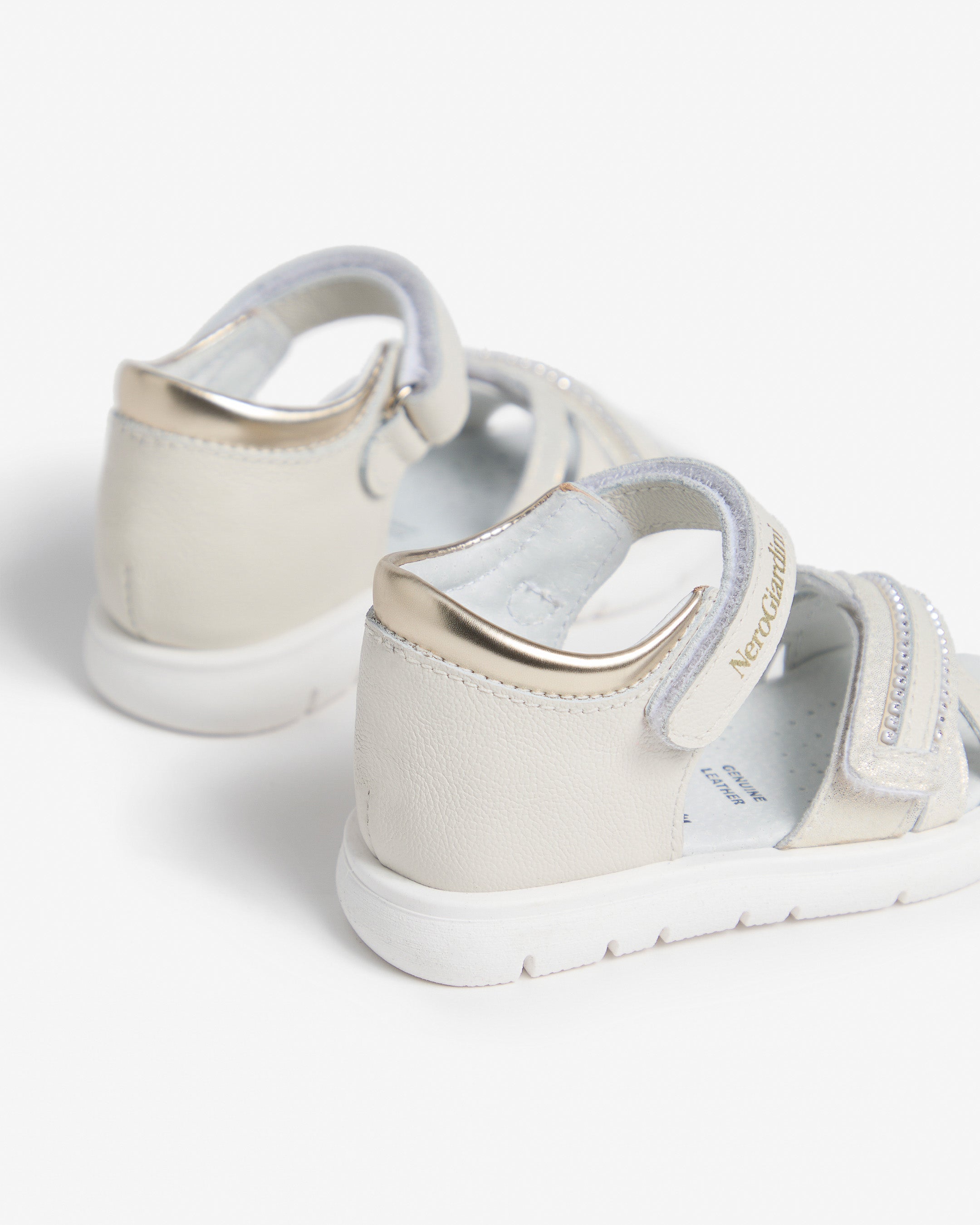 Nerogiardini Sandales Junior Fille Cuir Légères