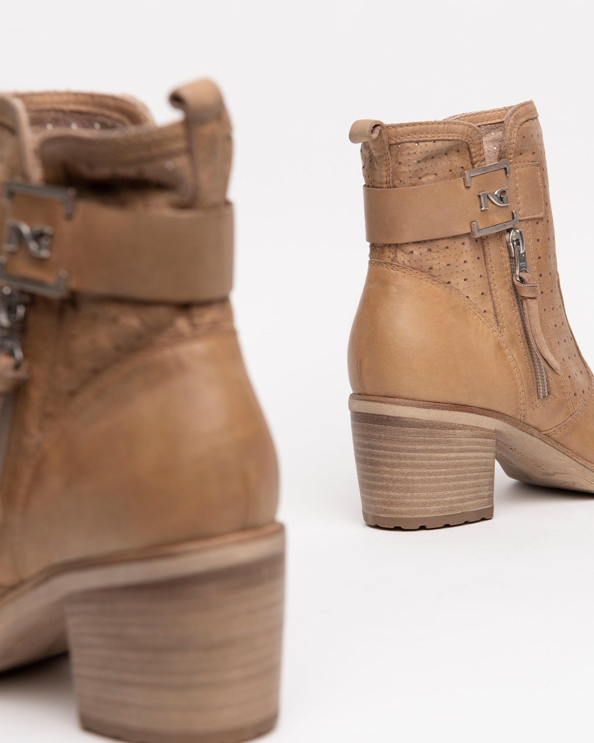 NeroGiardini Bottines Santiags Cuir Velours Femme 35-41