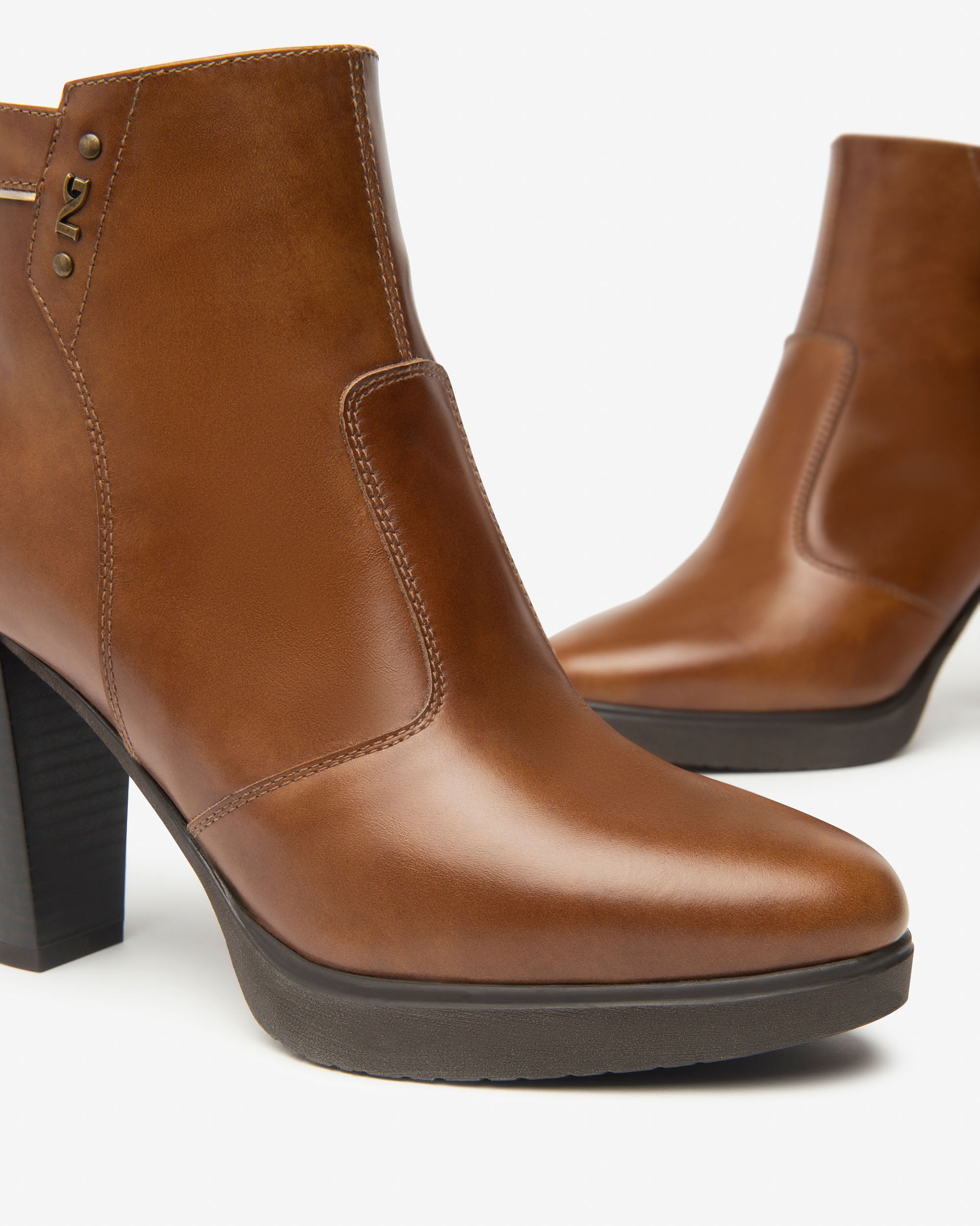 NeroGiardini Bottines bottines femme cuir hiver 38