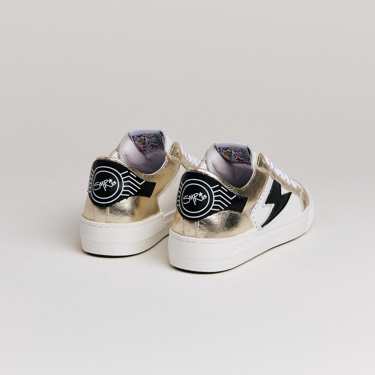 SMR Noubar D606 baskets blanc noir or cuir