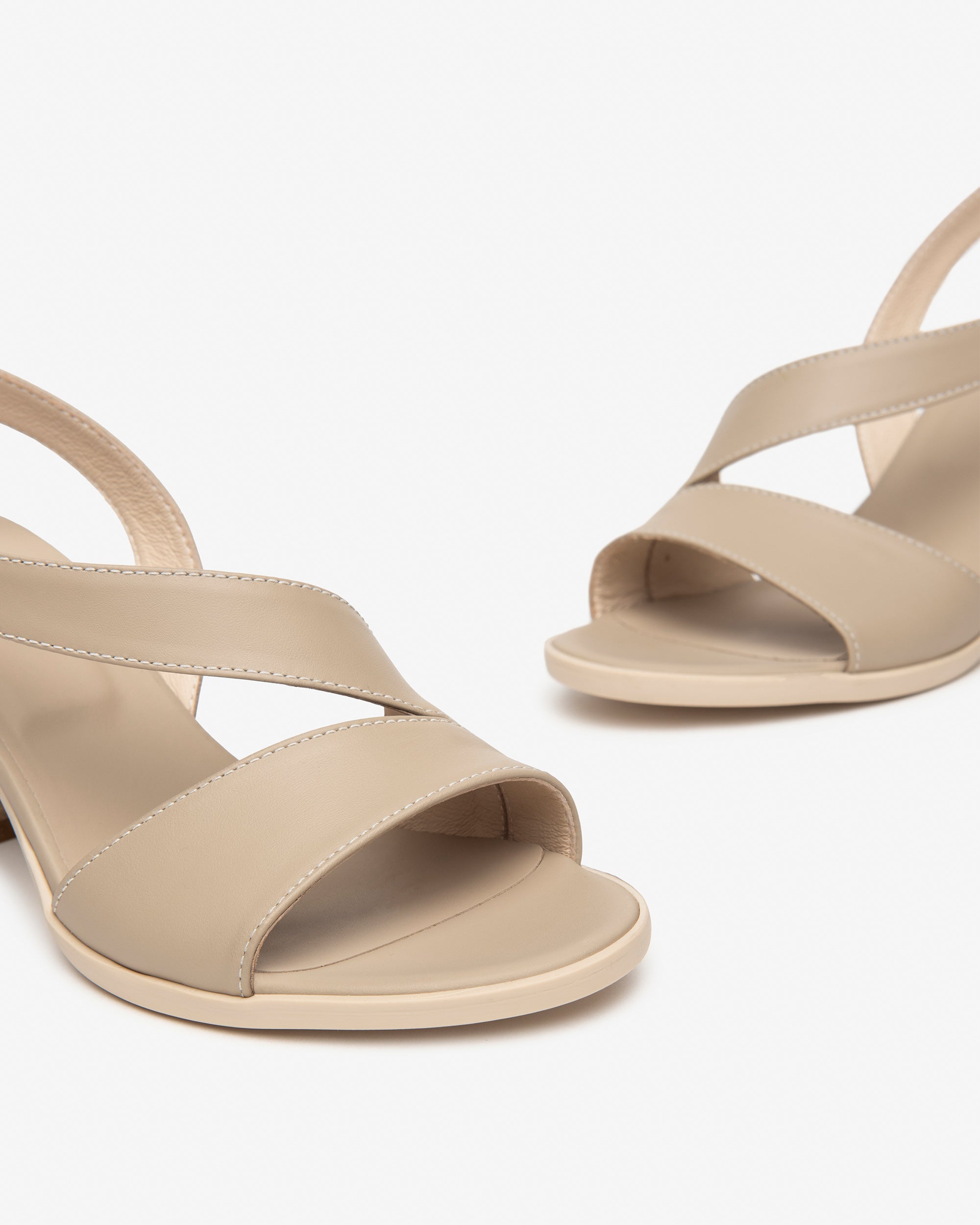 NeroGiardini Sandales femme cuir été confort