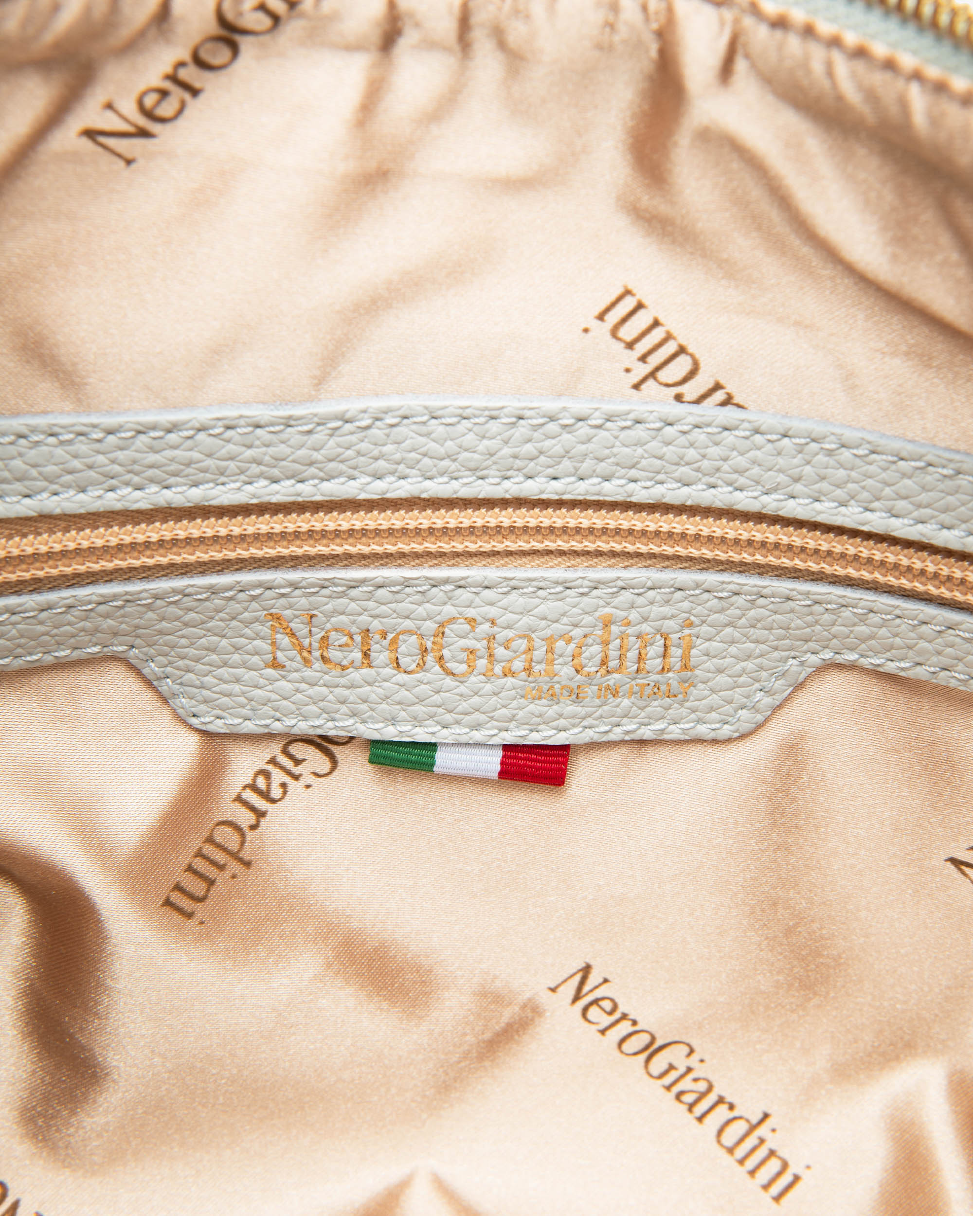 NeroGiardini Sac Bandoulière Femme Matière Technique