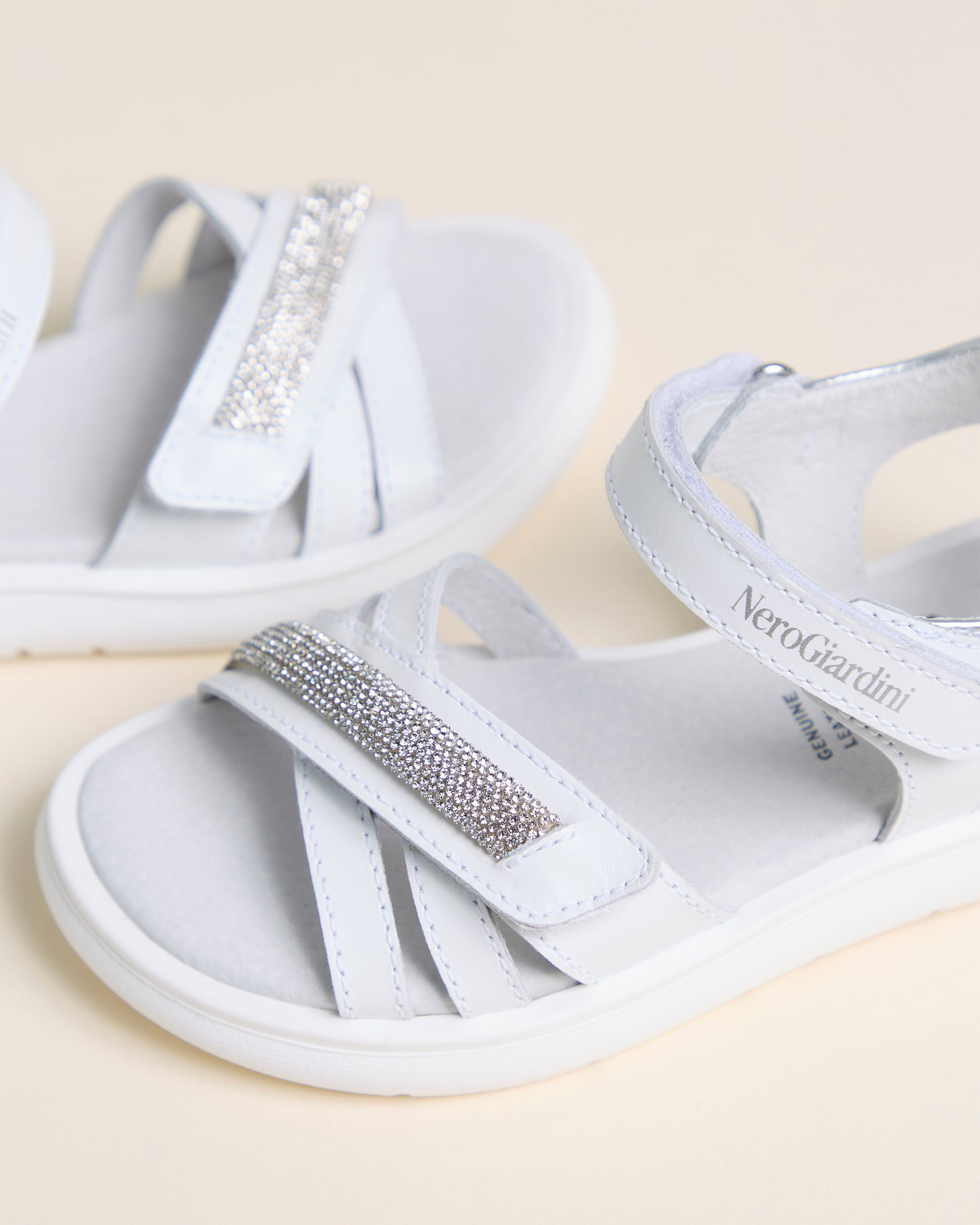 NeroGiardini Sandales Junior Fille Cuir Technique