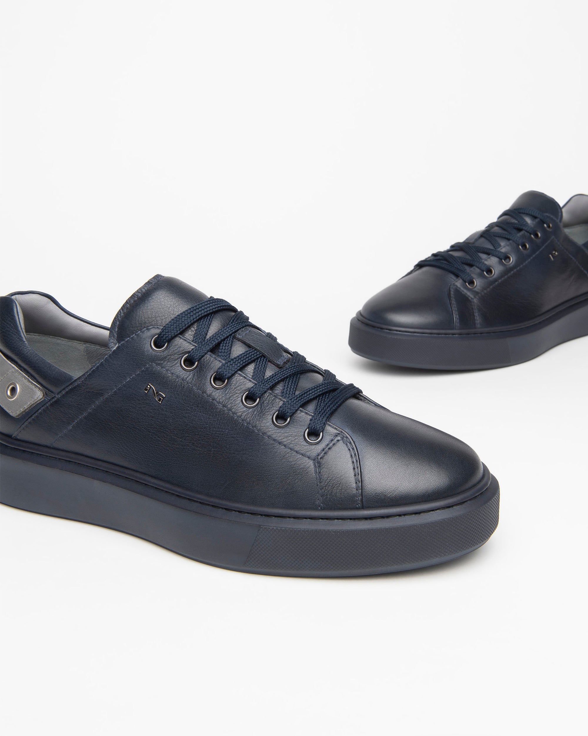 NeroGiardini Sneakers Homme Cuir EVA 4cm Confort 42