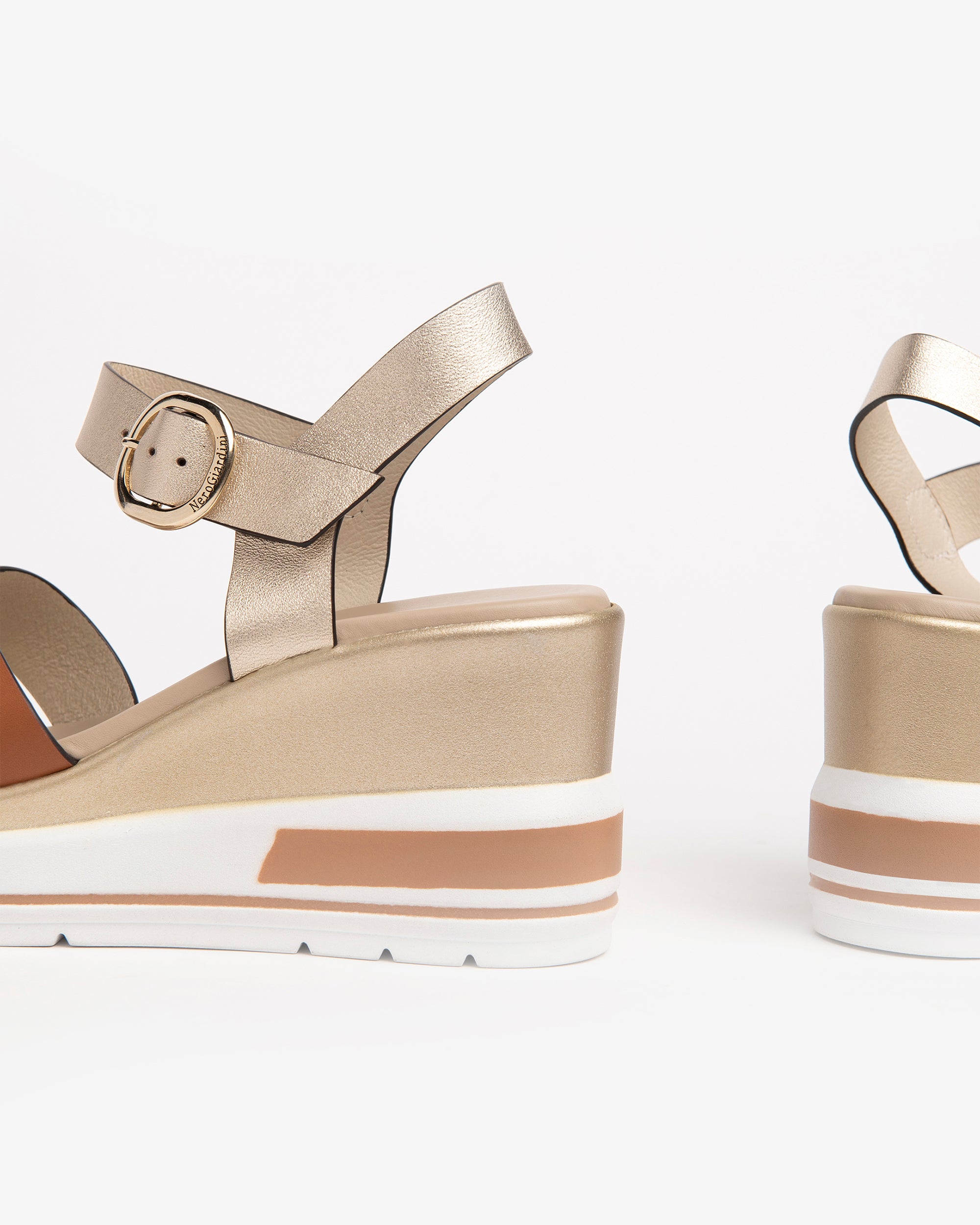 NeroGiardini Sandales Femme Cuir Essentiel Été