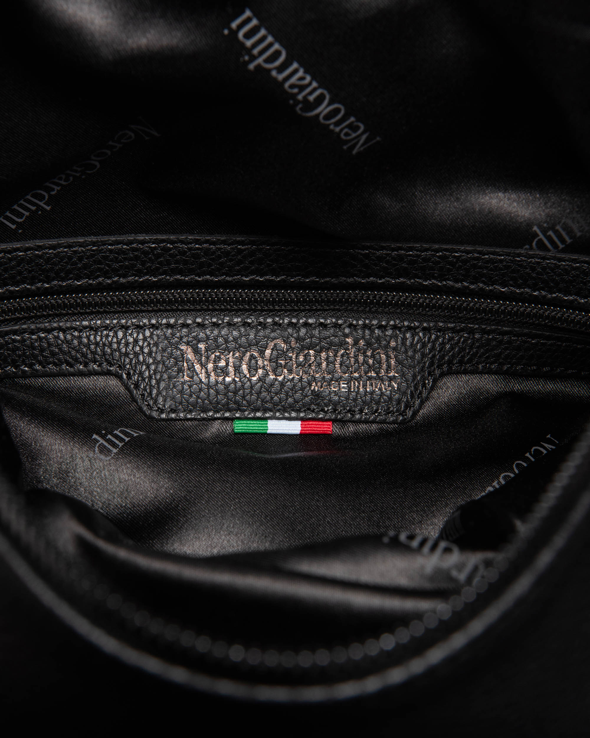 NeroGiardini Sacs sac à dos homme cuir technique