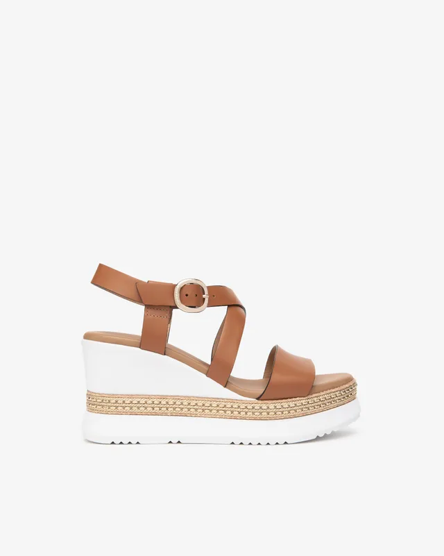 NeroGiardini Sandales sandales femme cuir ville