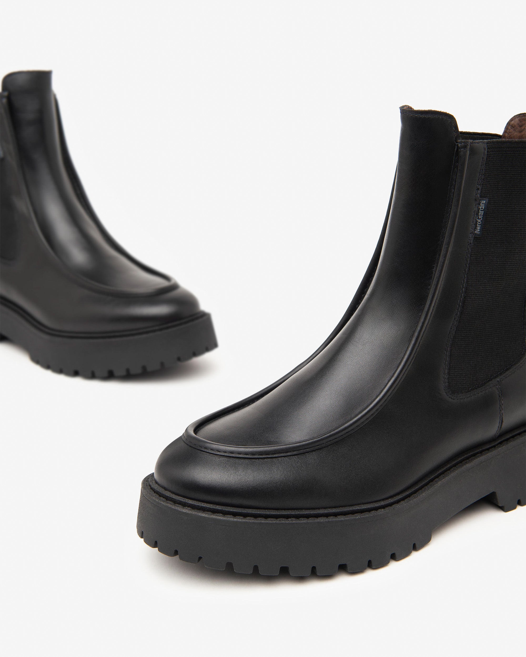 NeroGiardini Chelsea bottines cuir femme noir