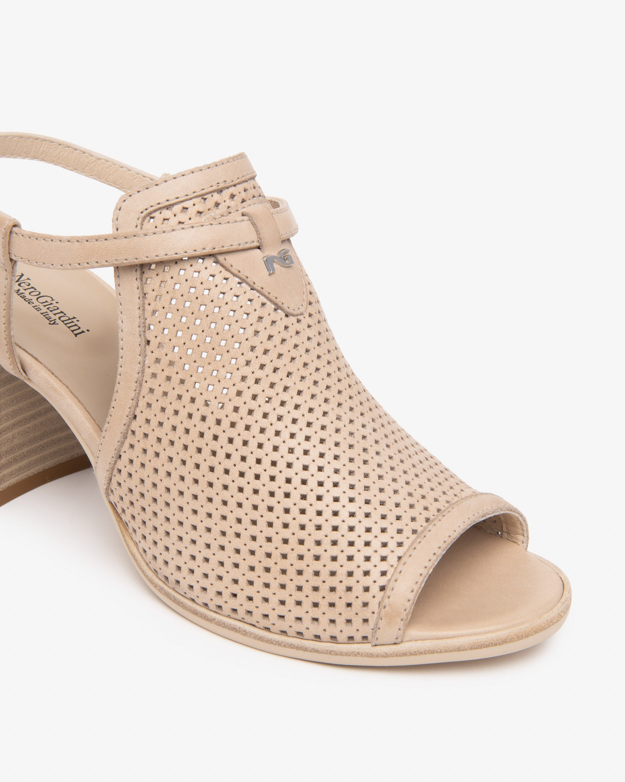 NeroGiardini Sandales Femme Cuir Confort Été
