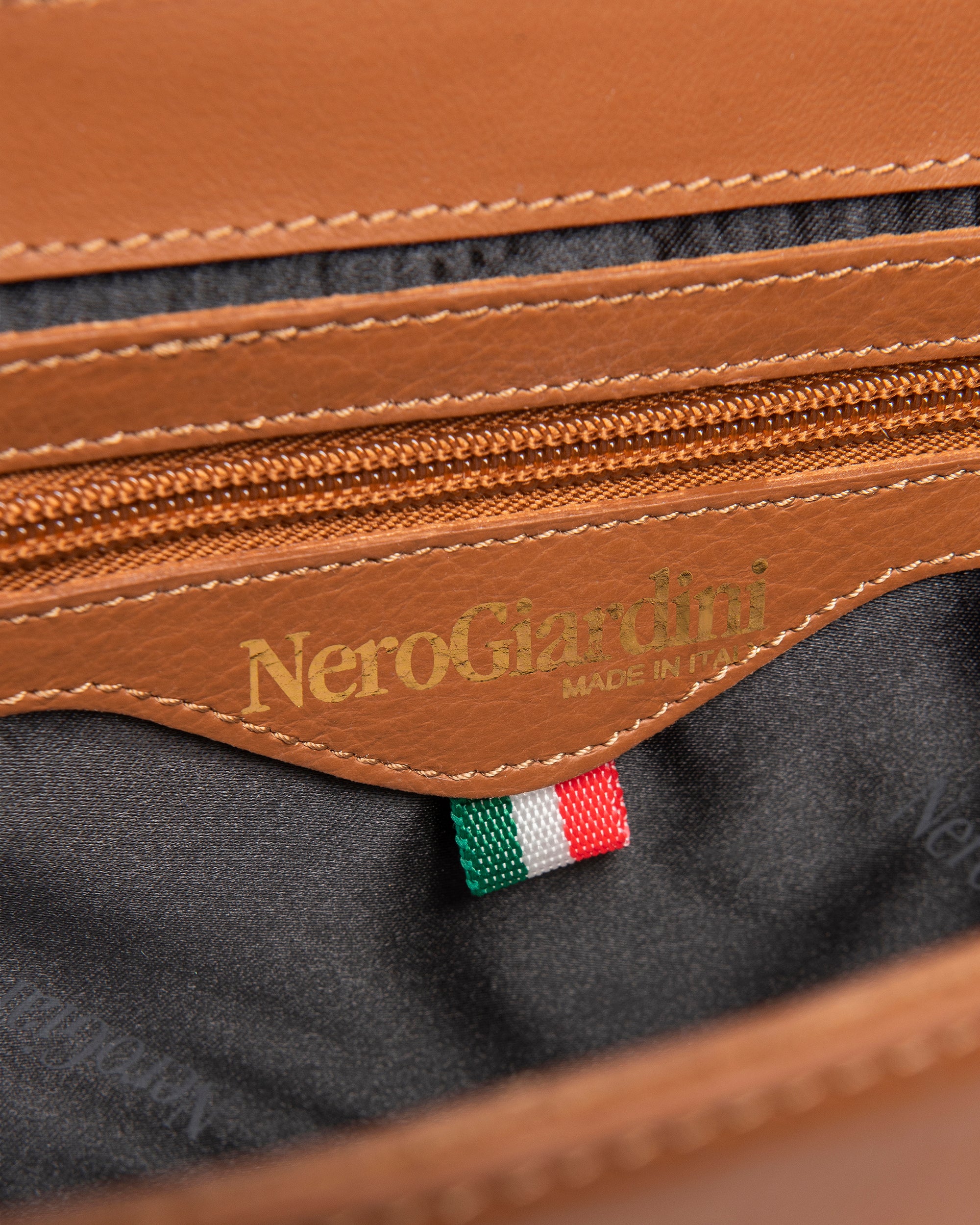 NeroGiardini Sac Bandoulière Femme Cuir Véritable
