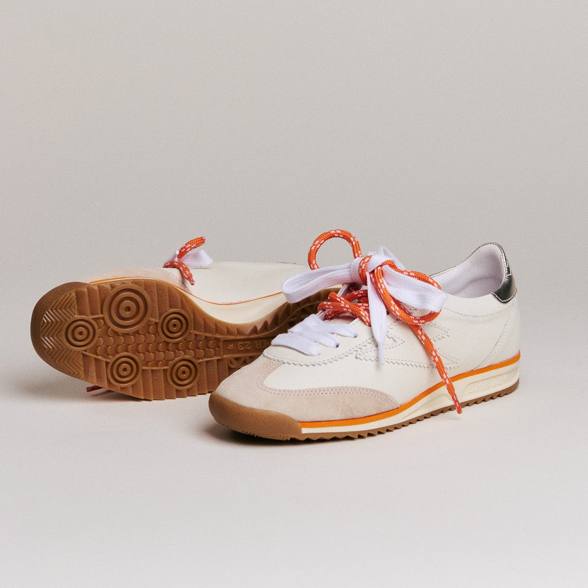SMR Semerdjian Joyce D187 basket running blanc orange