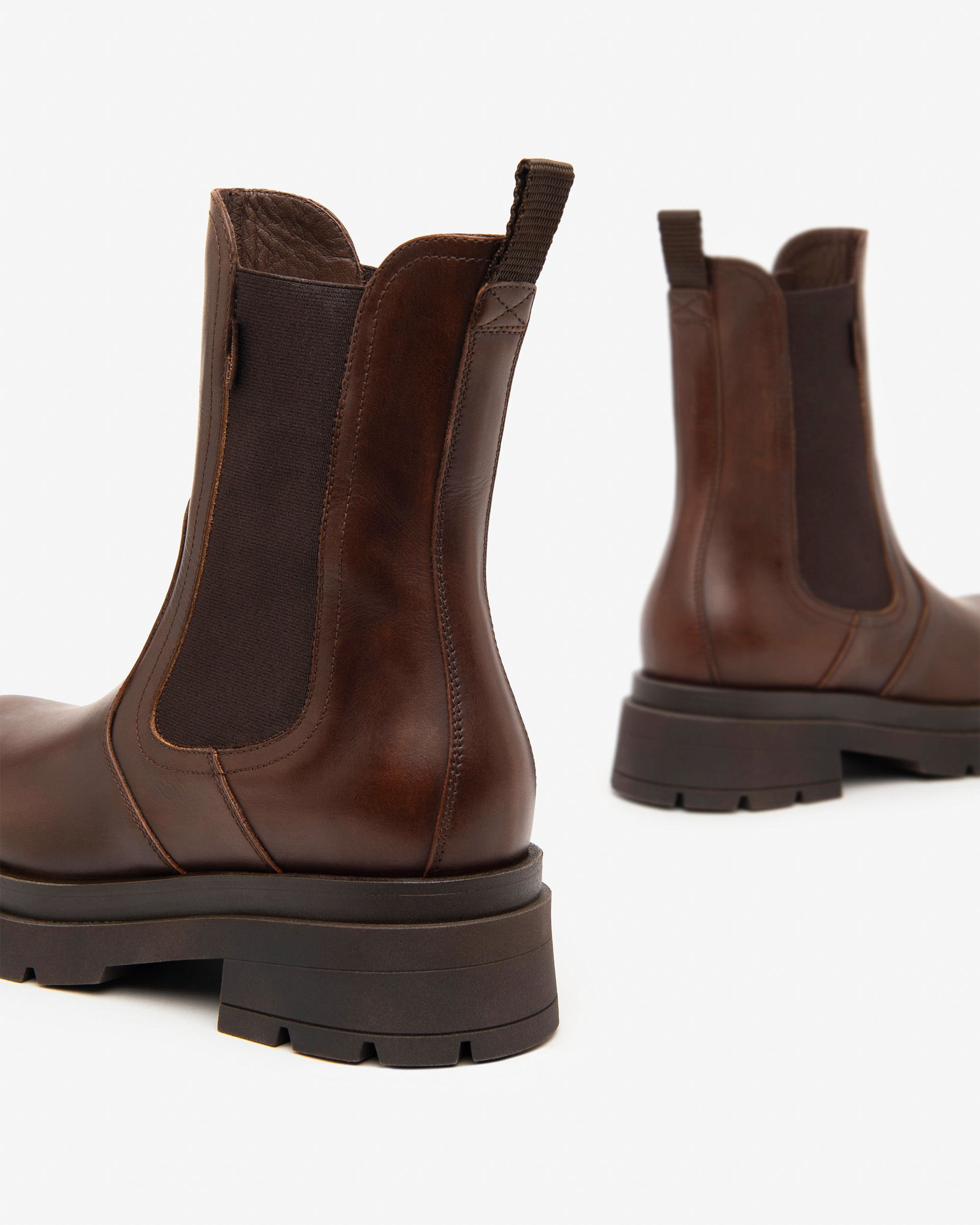 NeroGiardini Bottines Chelsea cuir femme automne