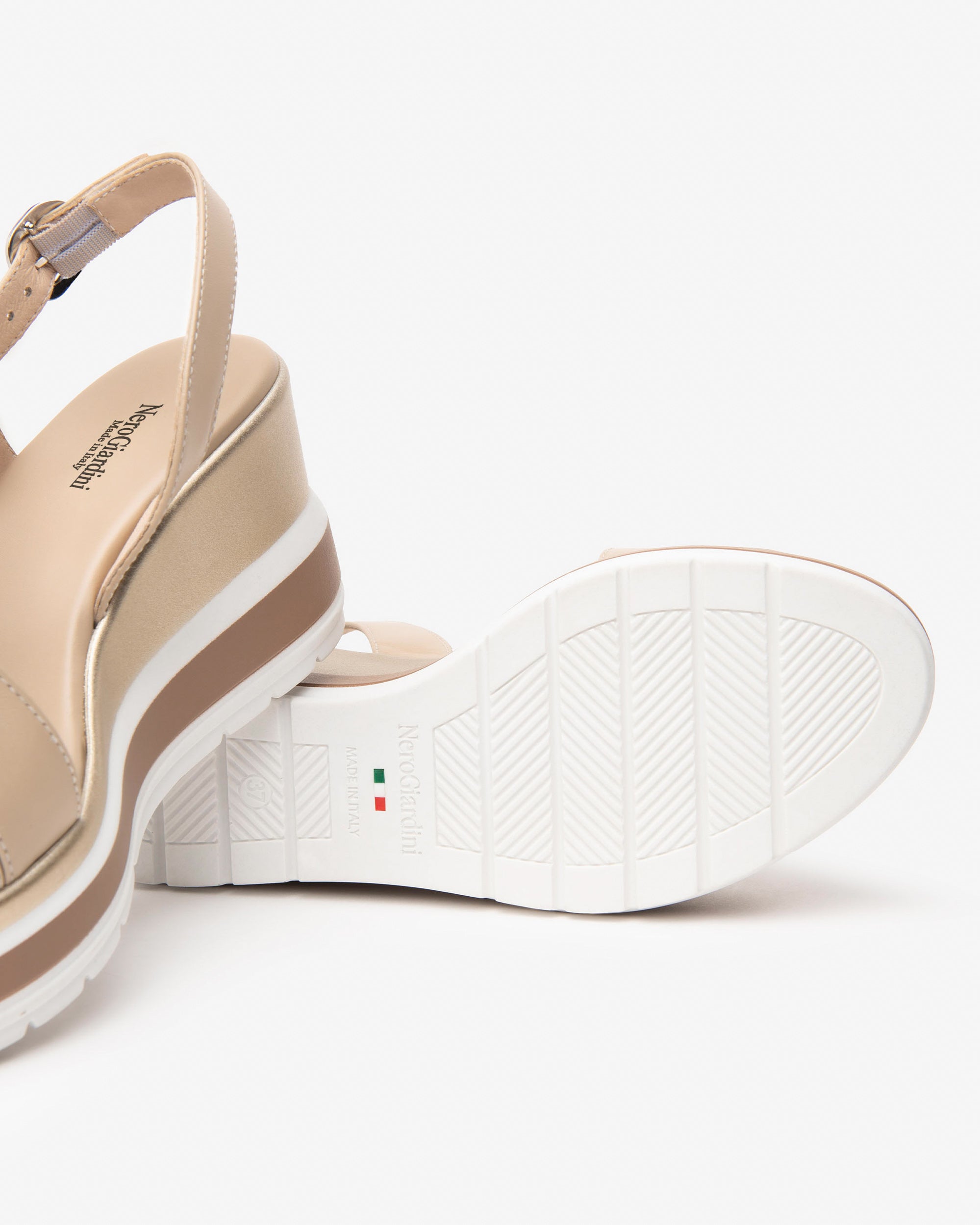 Nerogiardini Sandales Femme Cuir Confort Été