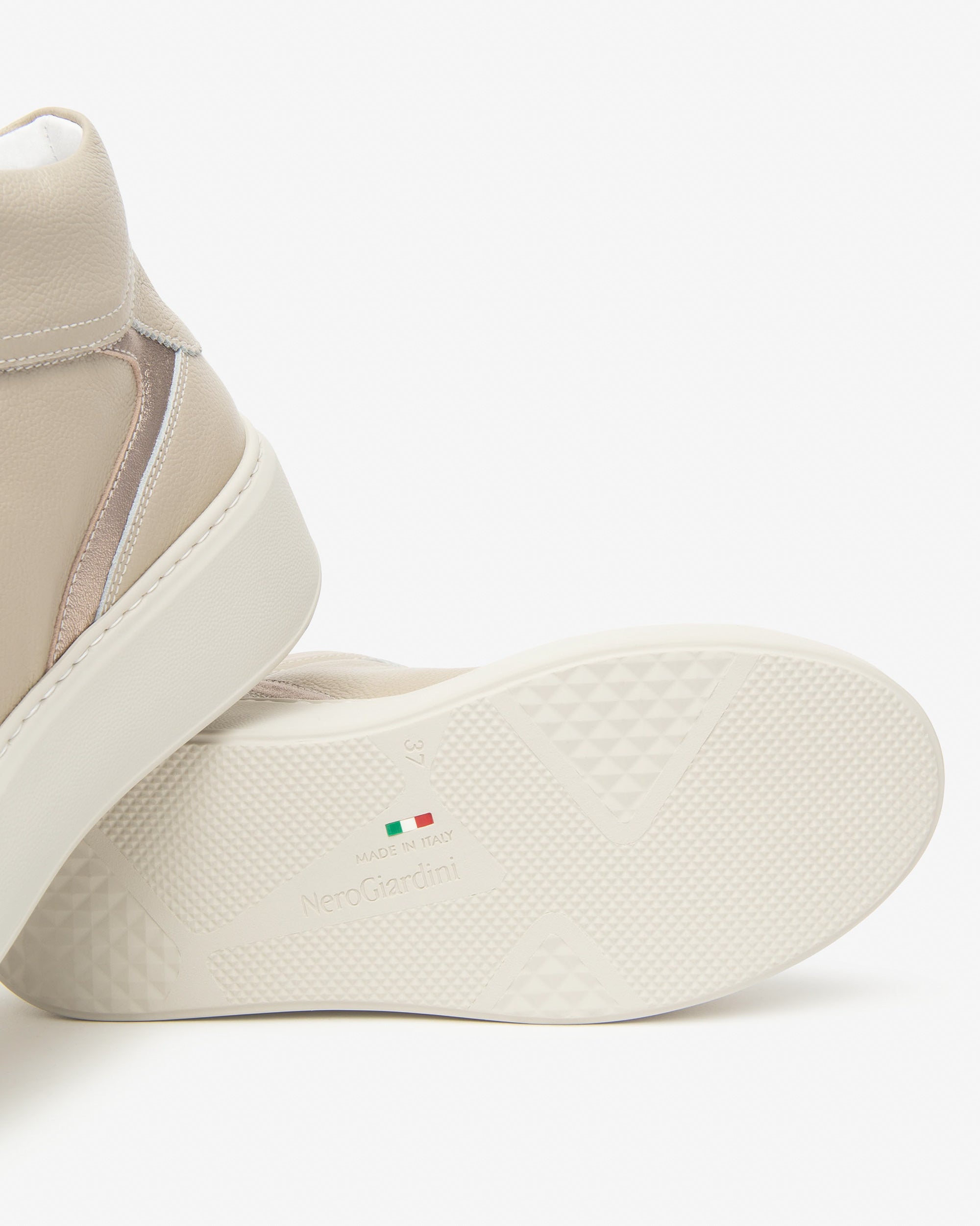 NeroGiardini Sneakers femme cuir technique DryGo 38