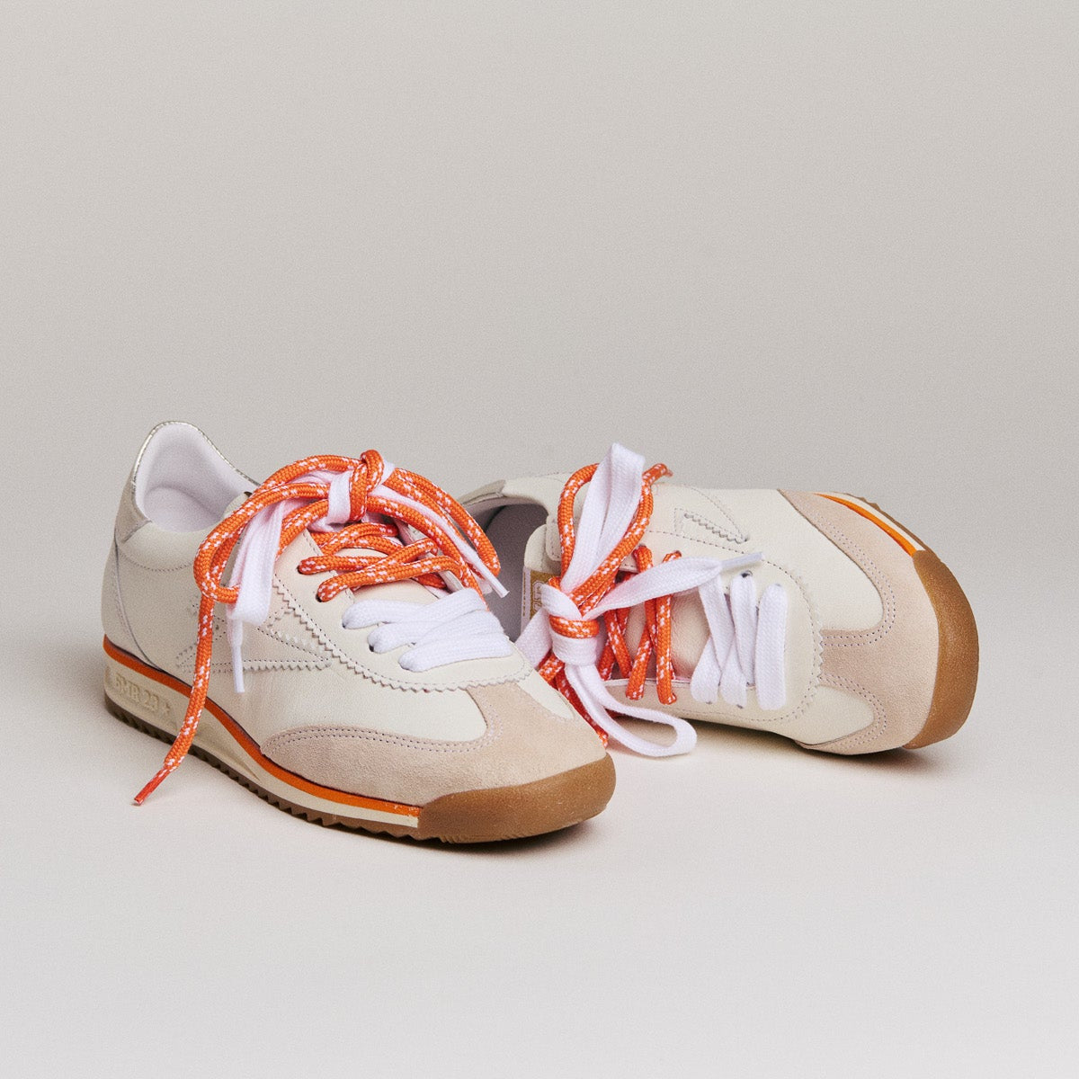 SMR Semerdjian Joyce D187 basket running blanc orange