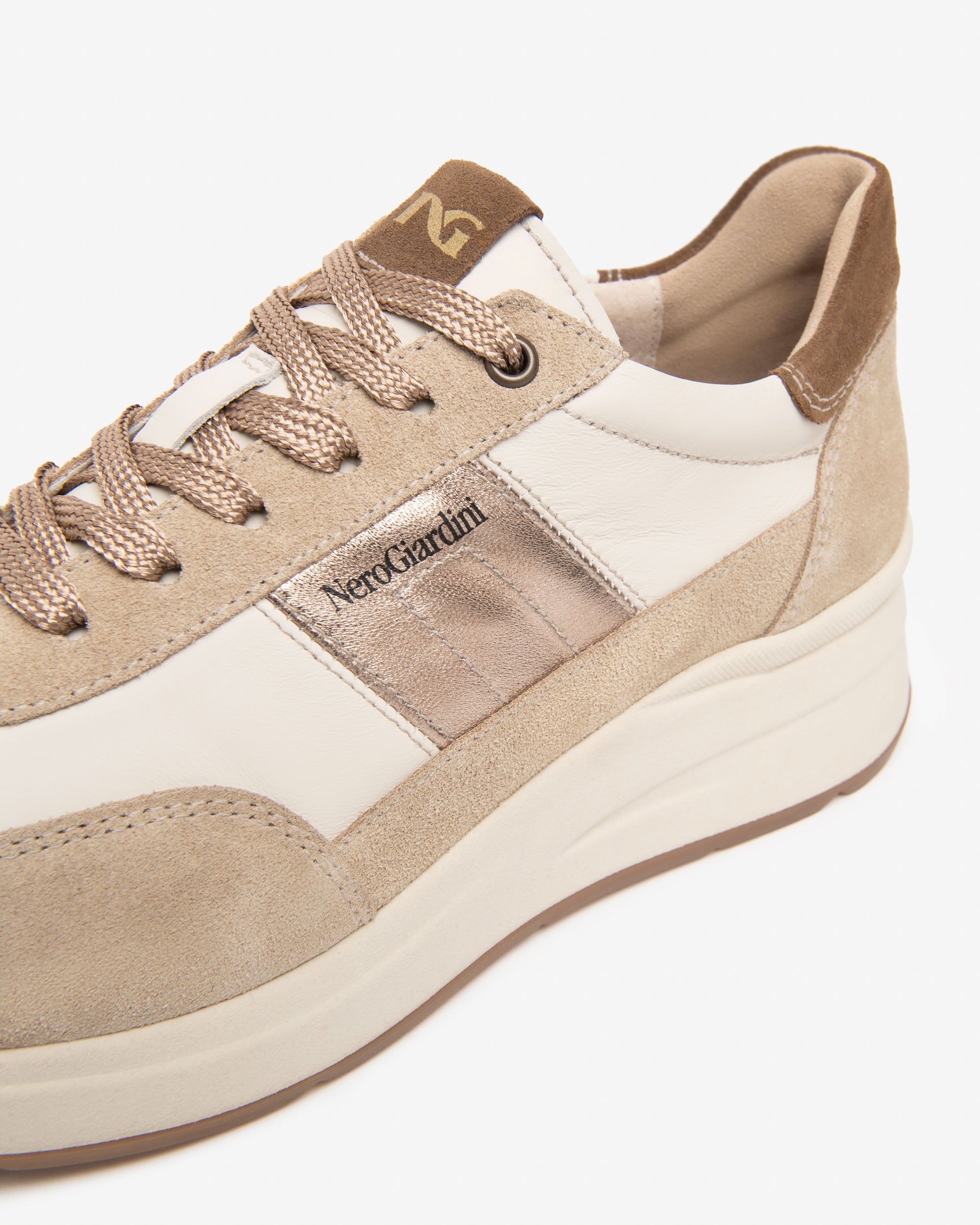 NeroGiardini Sneakers Sneakers Femme Cuir Daim 35 mm