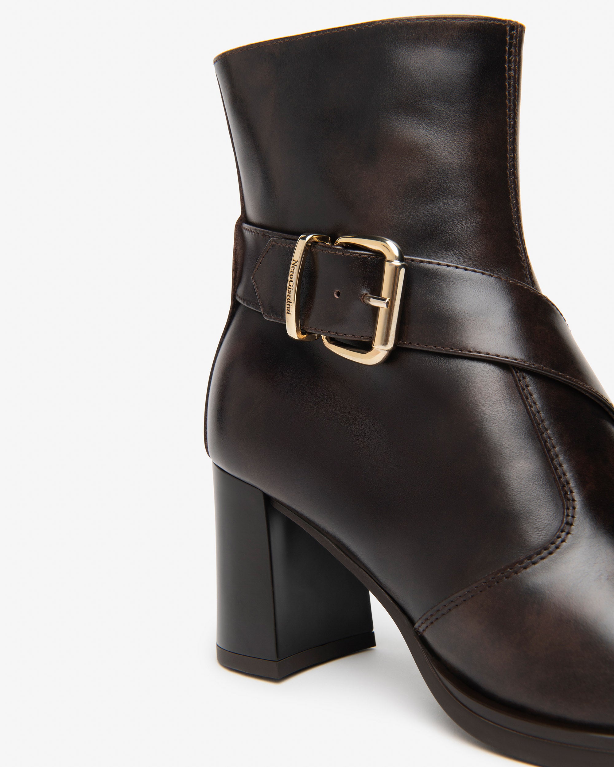 Nerogiardini Bottines Femme Cuir 38 Talon 75 mm Zip