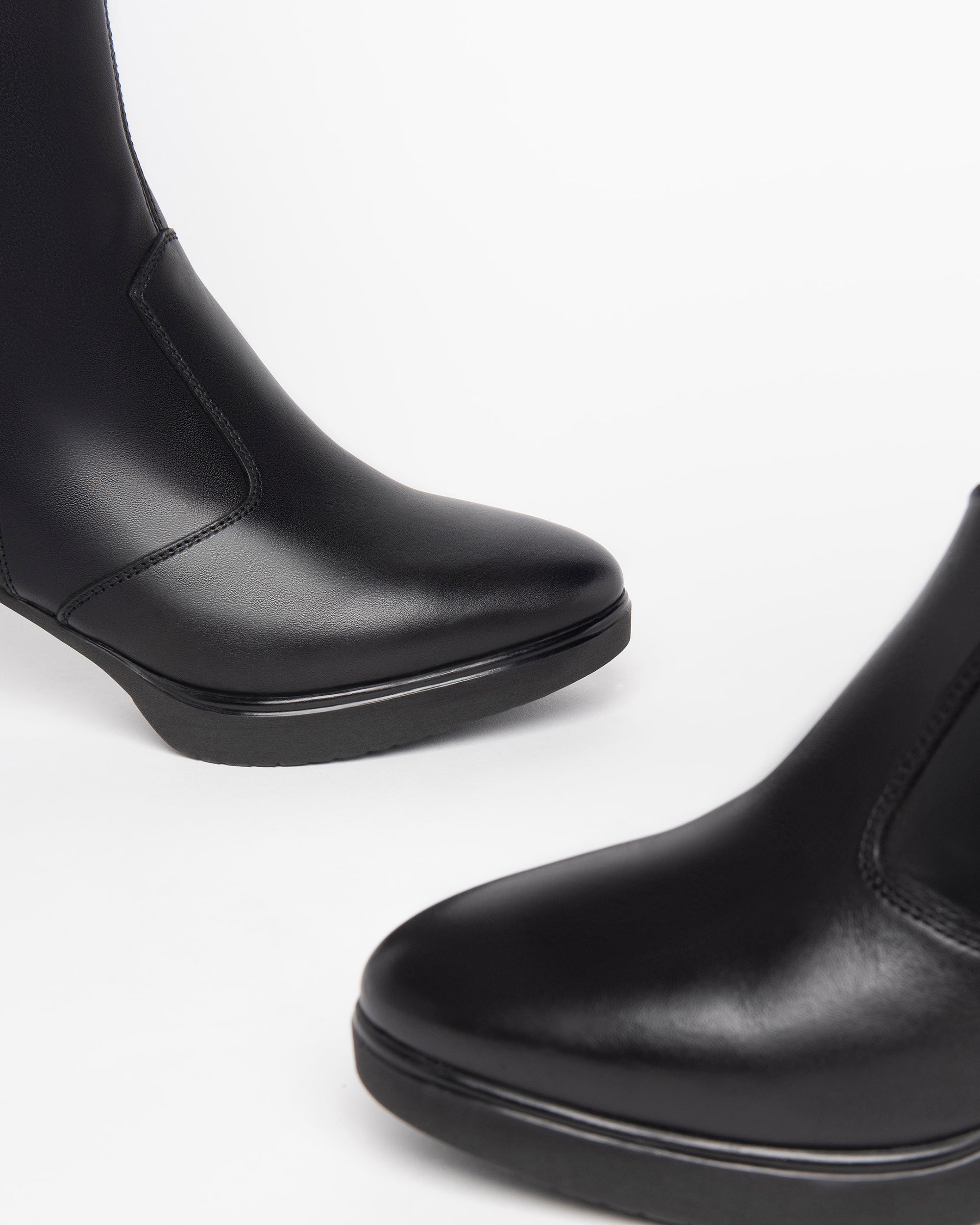 NeroGiardini Bottes femme cuir détails métalliques