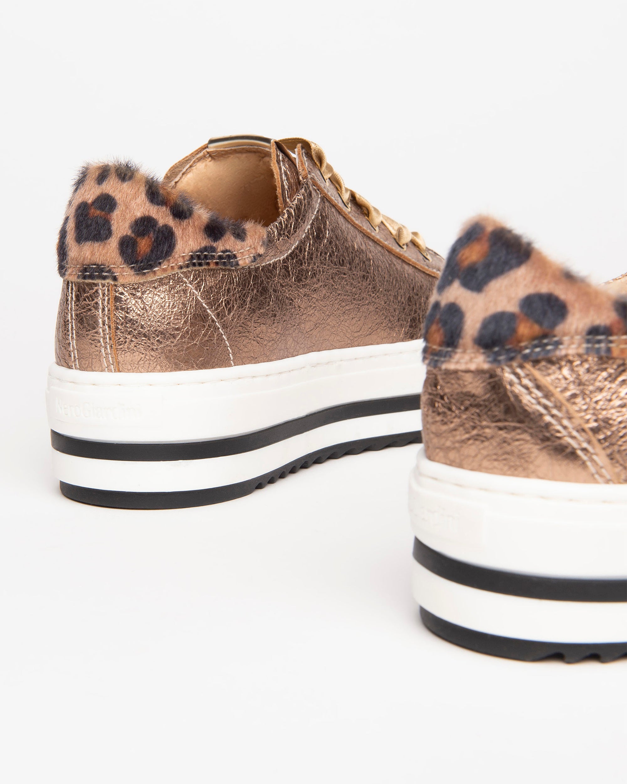 NeroGiardini Sneakers Fille Vernis Lacets Satin 31-39
