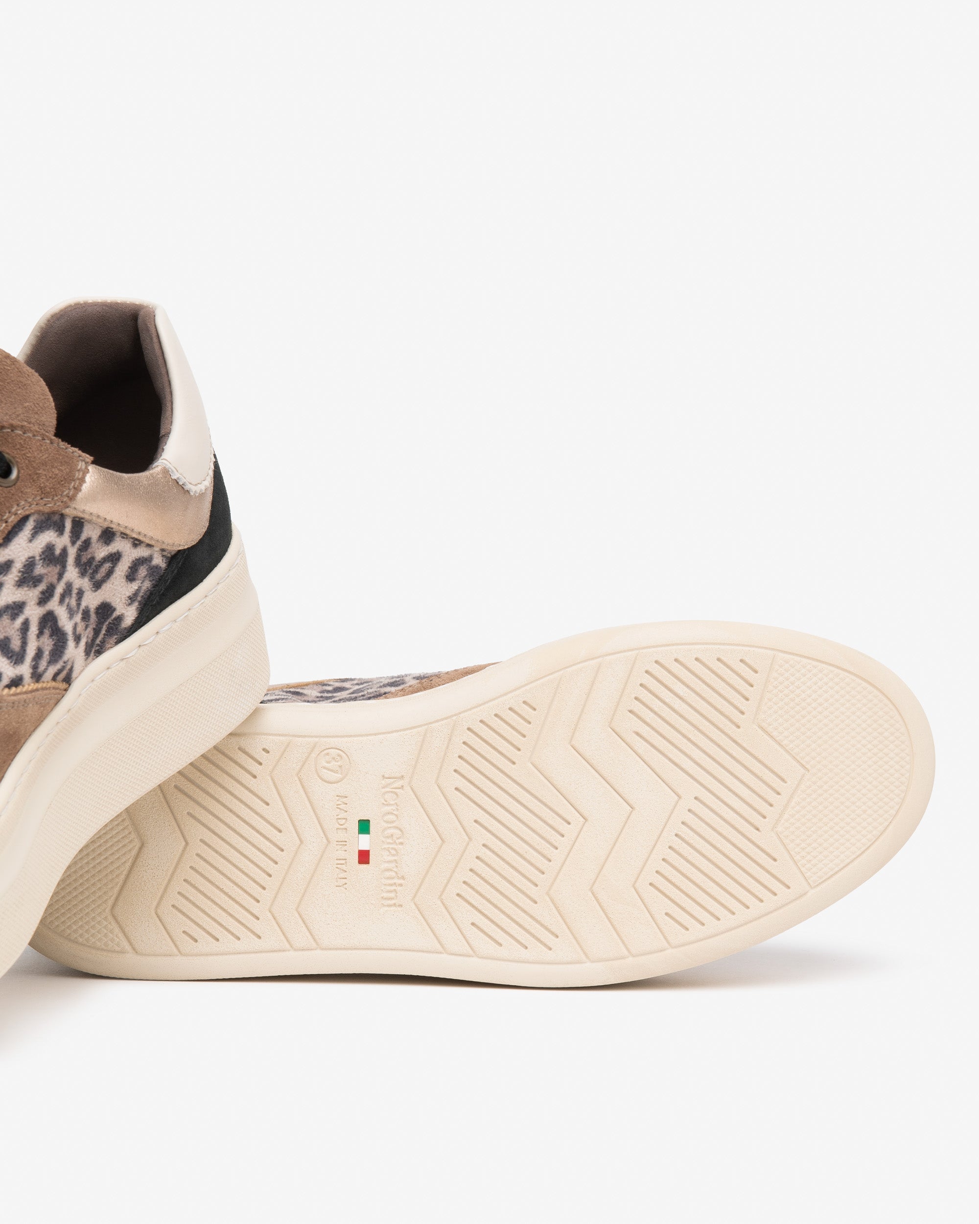 NeroGiardini Sneakers sneakers femme cuir pointure 38 animalier