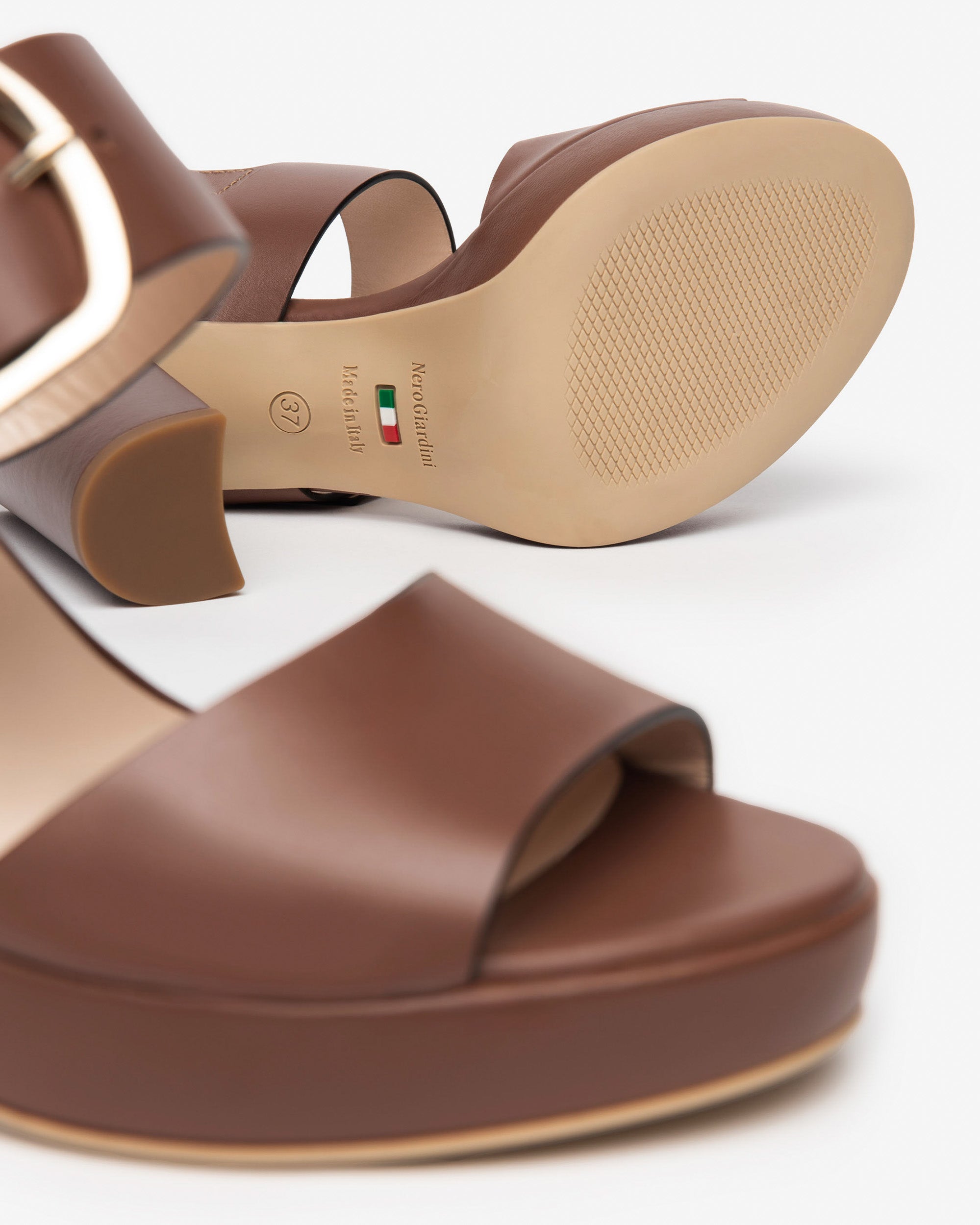 NeroGiardini Sandales Cuir Sandale Femme Été Confort