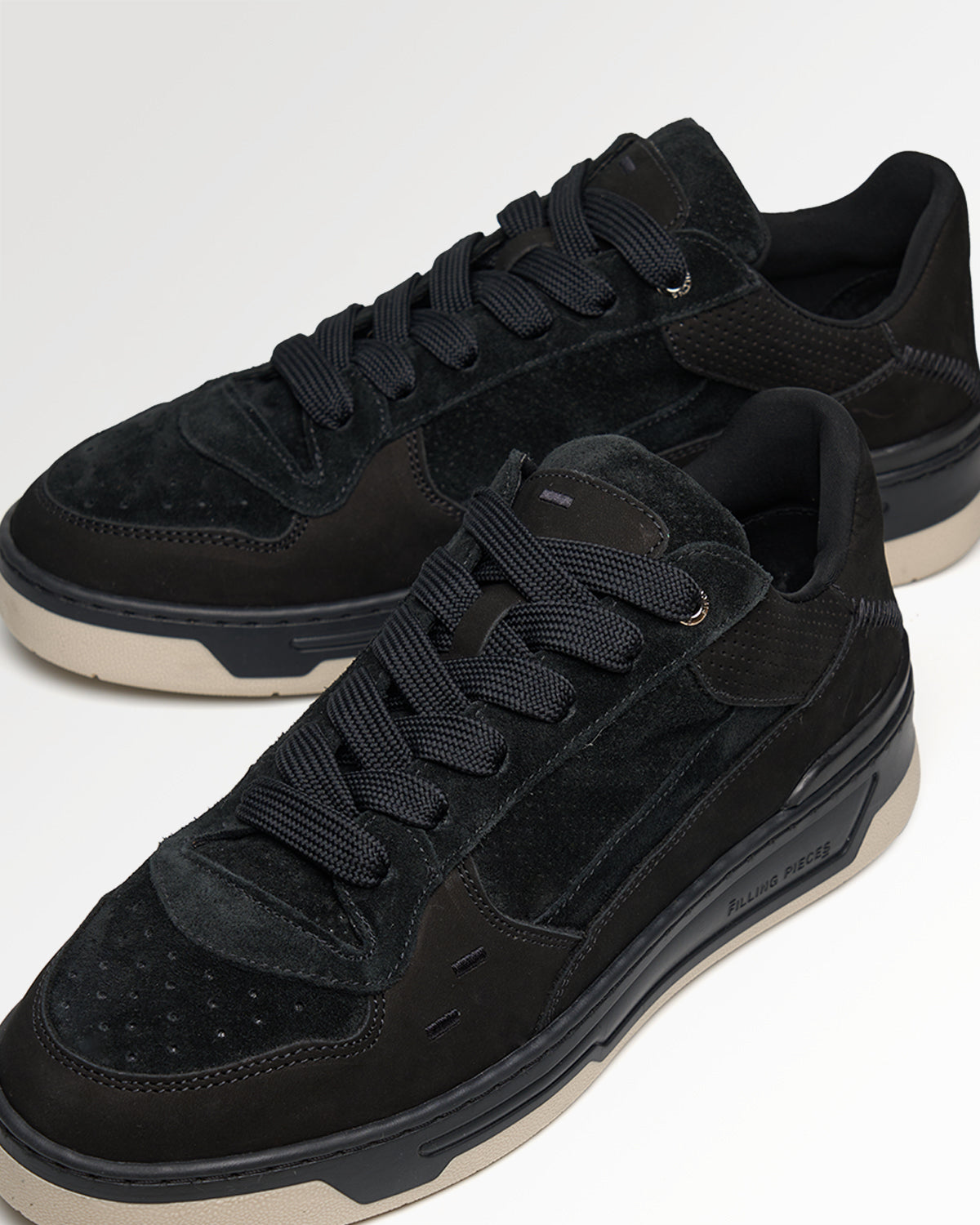 Filling Pieces Cruiser Suede Black sneakers noir nubuck