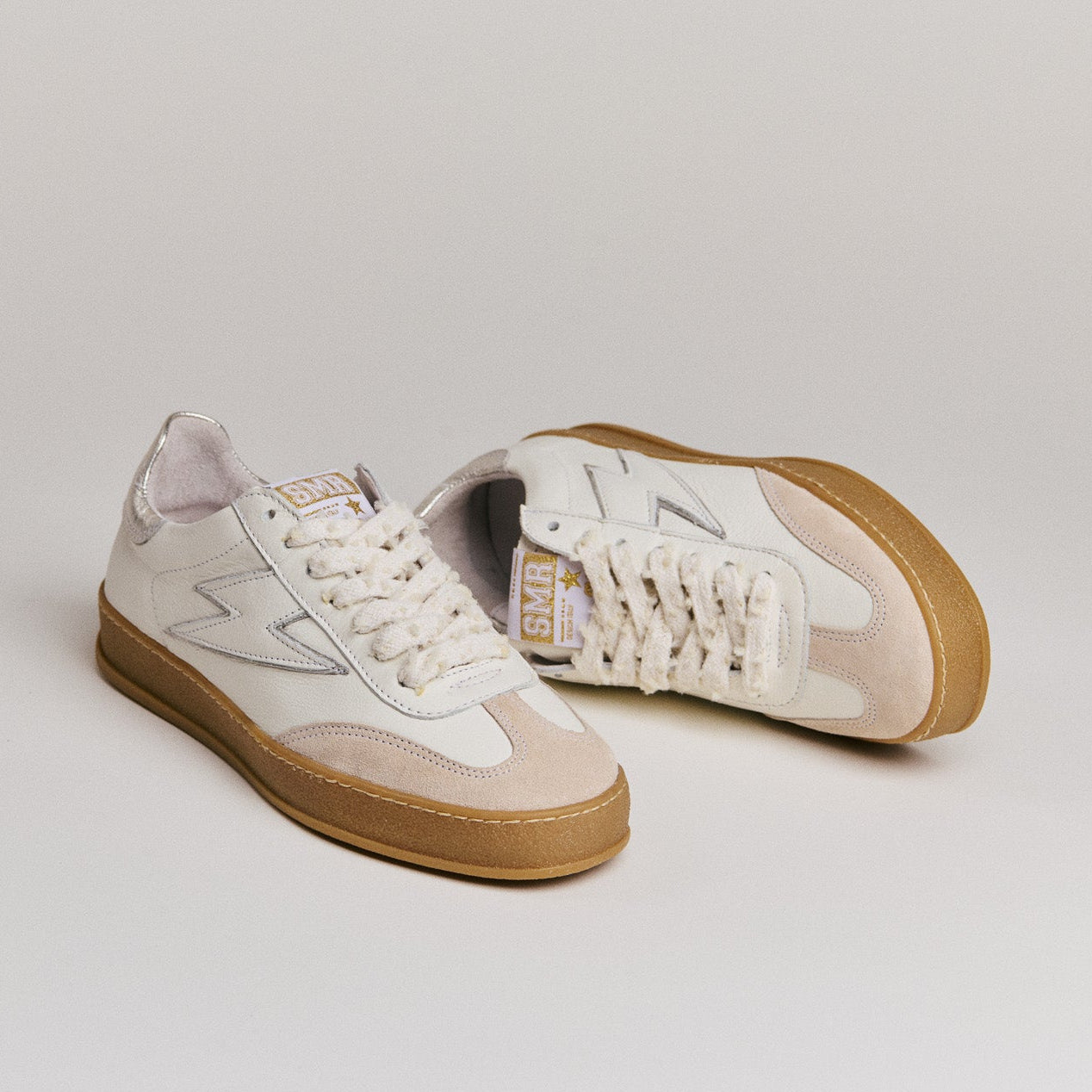 SMR India D142 baskets cuir blanc champagne