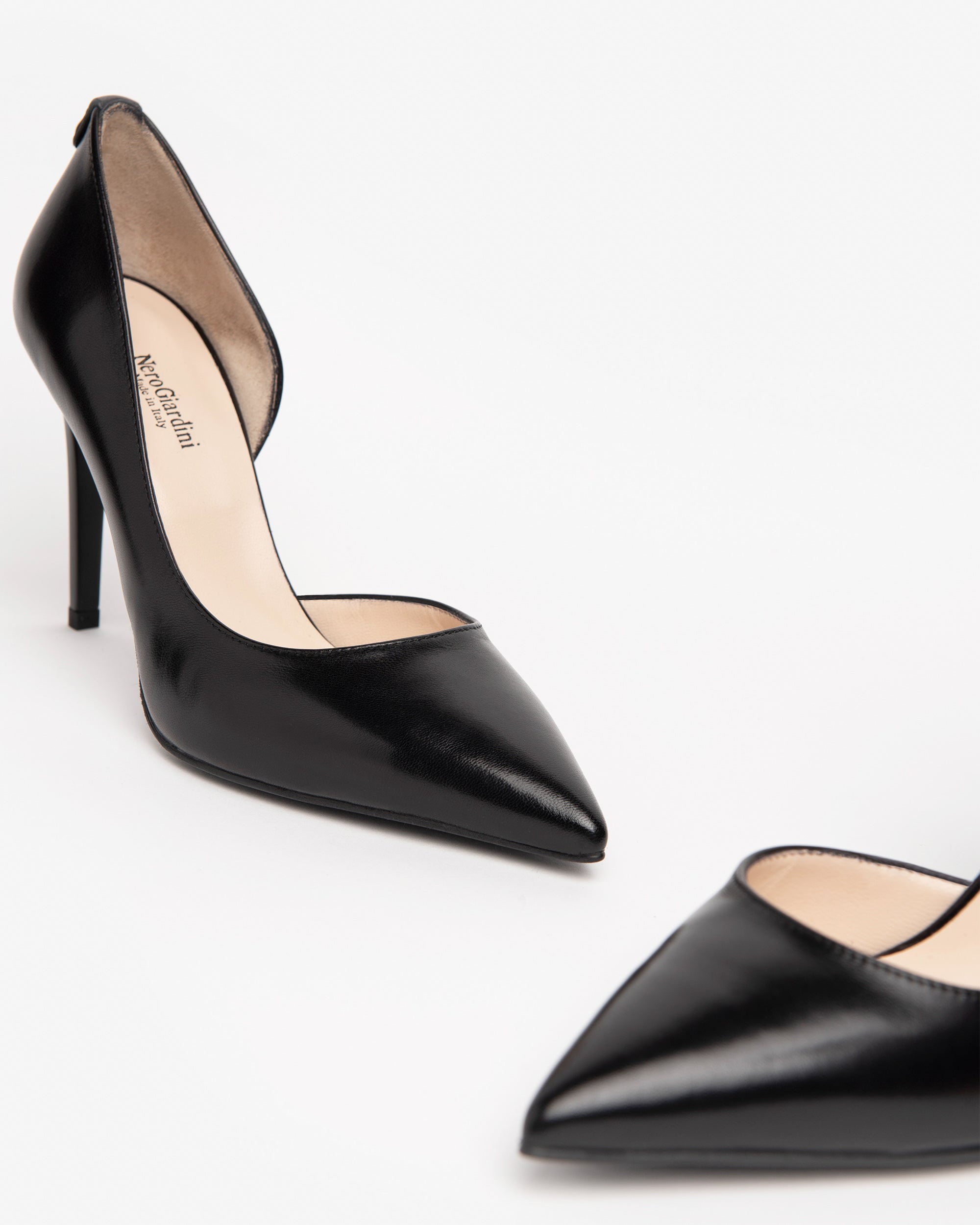 Nerogiardini Escarpins cuir noir talon 95 mm femme