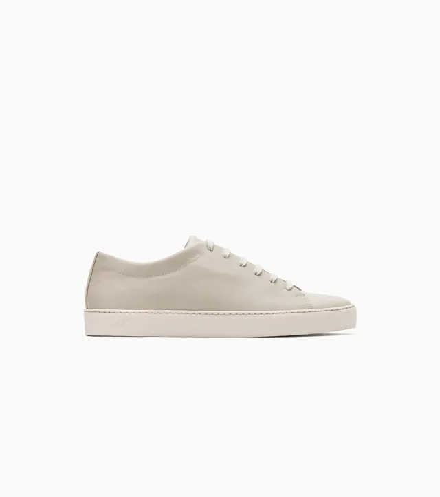 JAK Royal Dust baskets cuir beige minimaliste