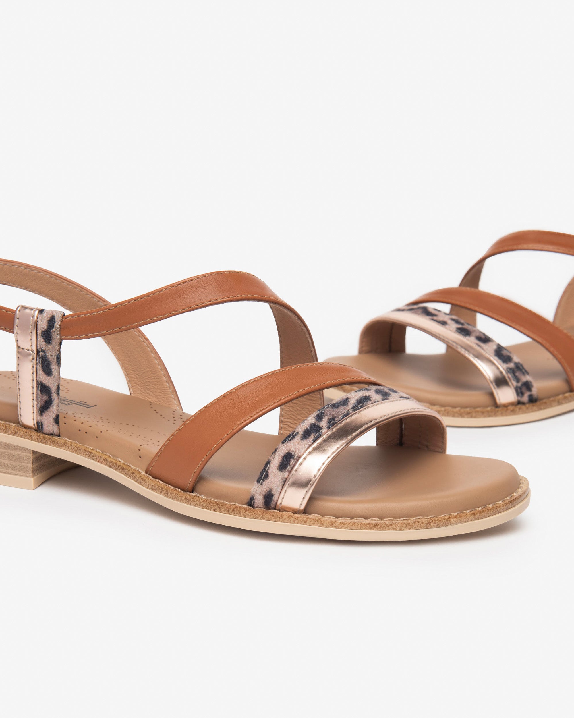 NeroGiardini Sandales sandales femme cuir technique
