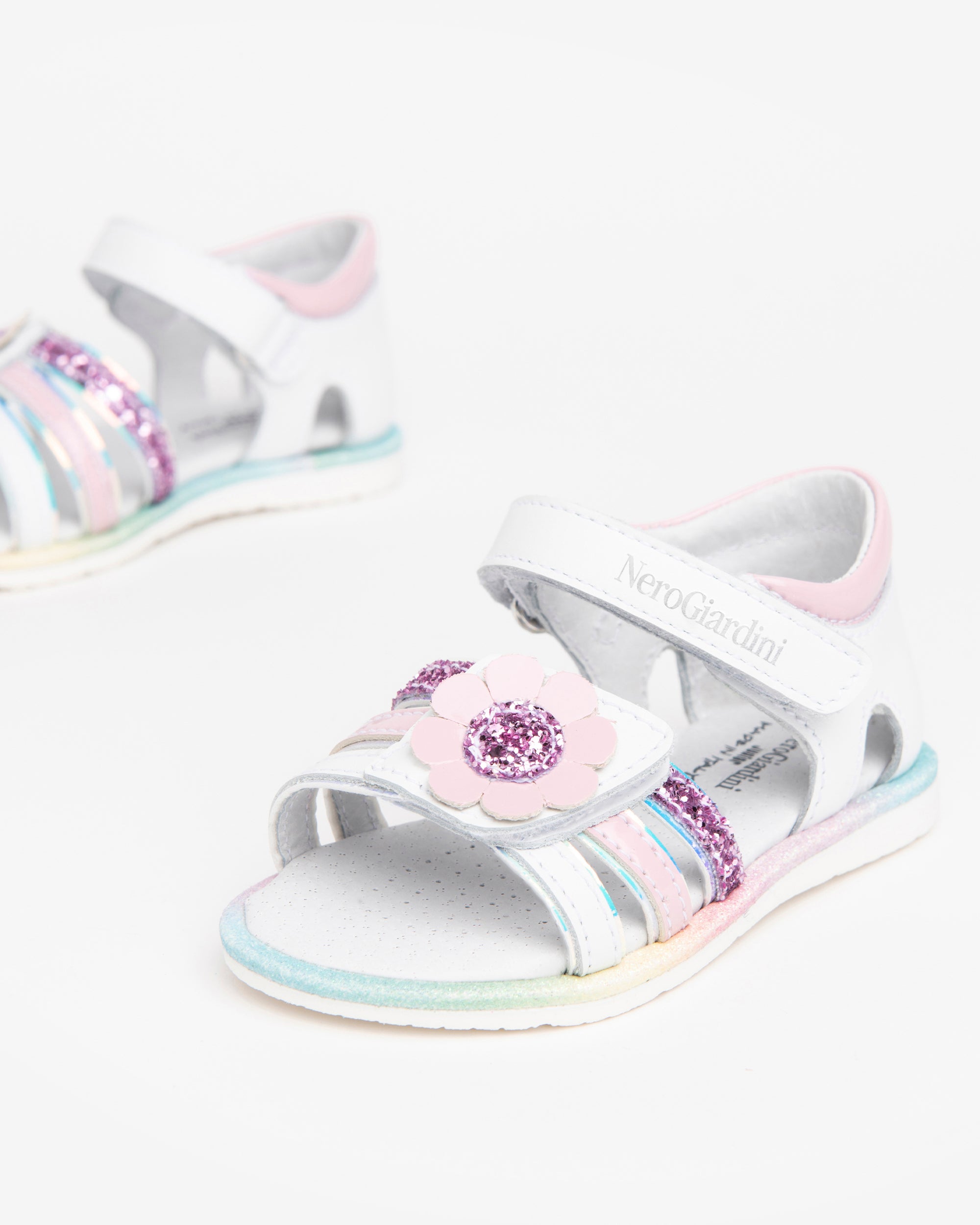 Nerogiardini Sandales Baby Fille Cuir Fleur 19-24
