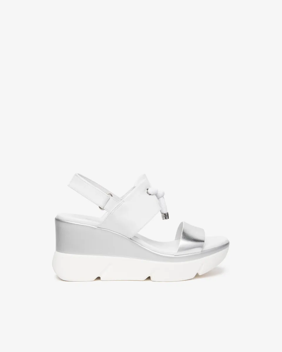 NeroGiardini Sandales femme cuir taille 38 été