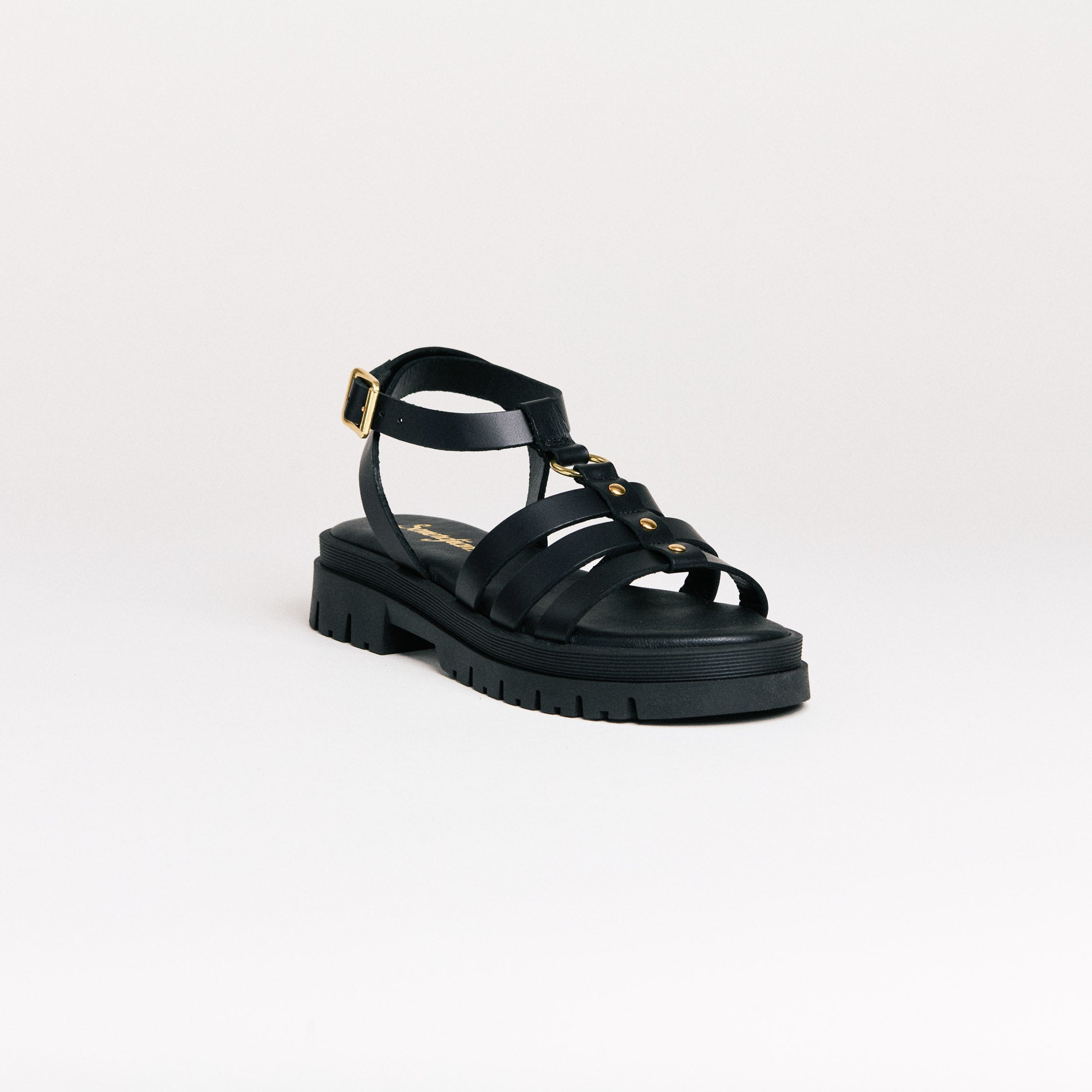 SMR Clara Vitello Nero sandale cuir noir clous dorés