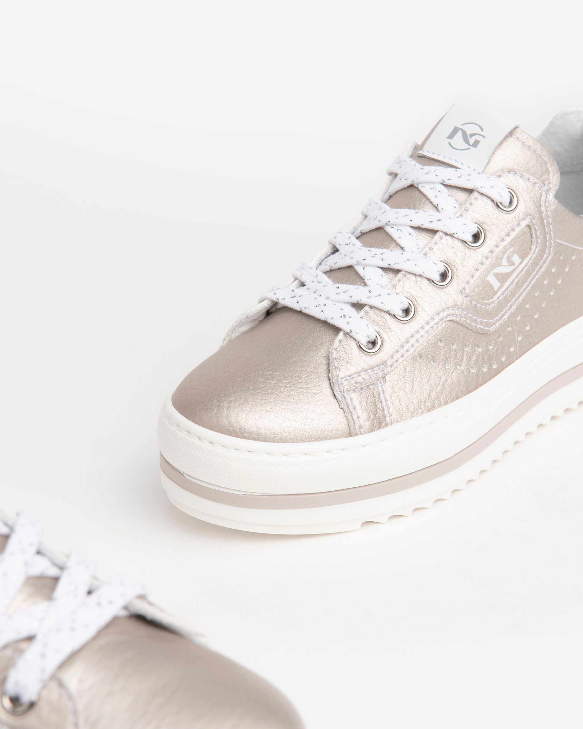 NeroGiardini Teens Sneakers Fille Cuir Pointure 35 Confort DryGo