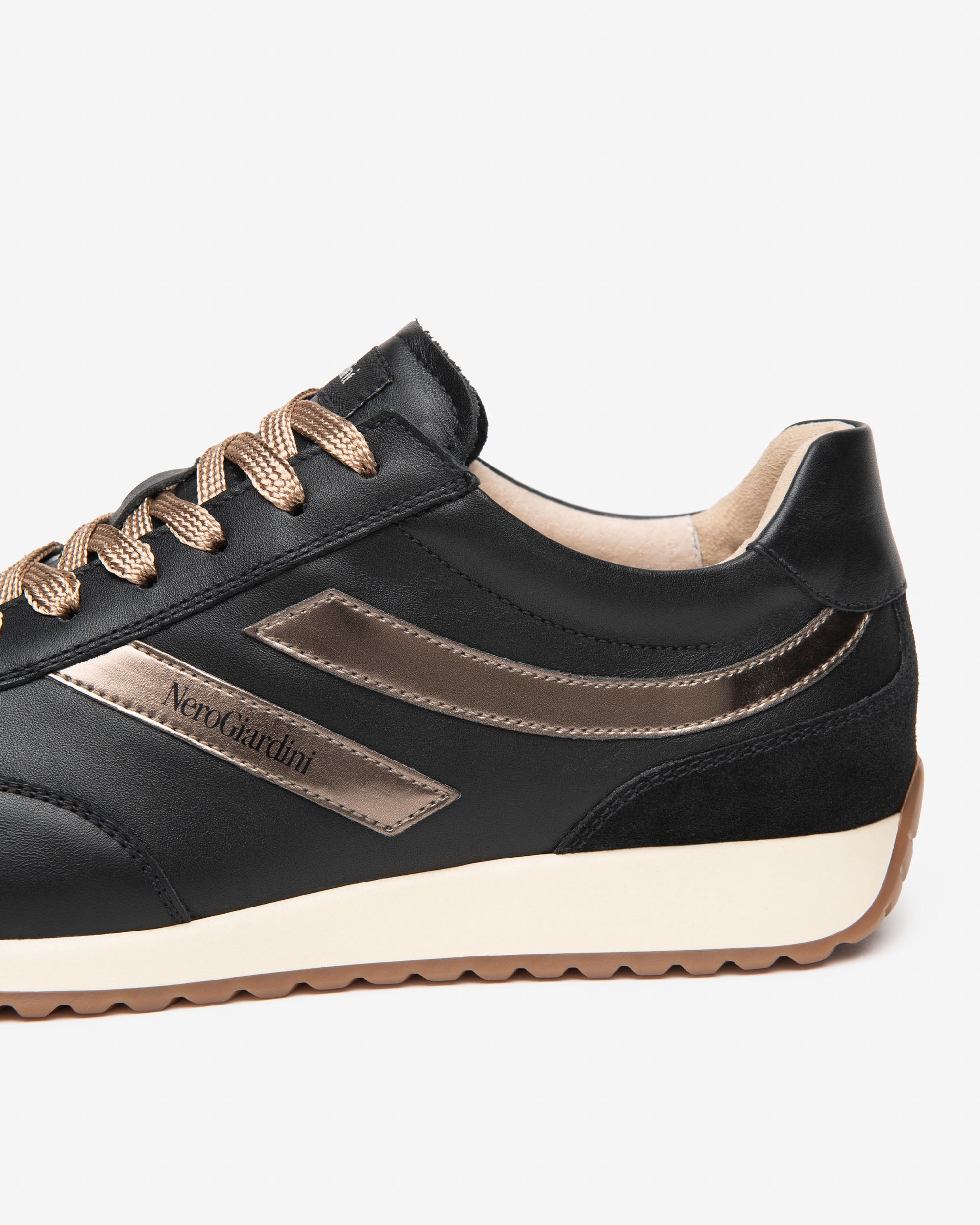 Nerogiardini Sneakers Femme Cuir Velours Technique - Cuir