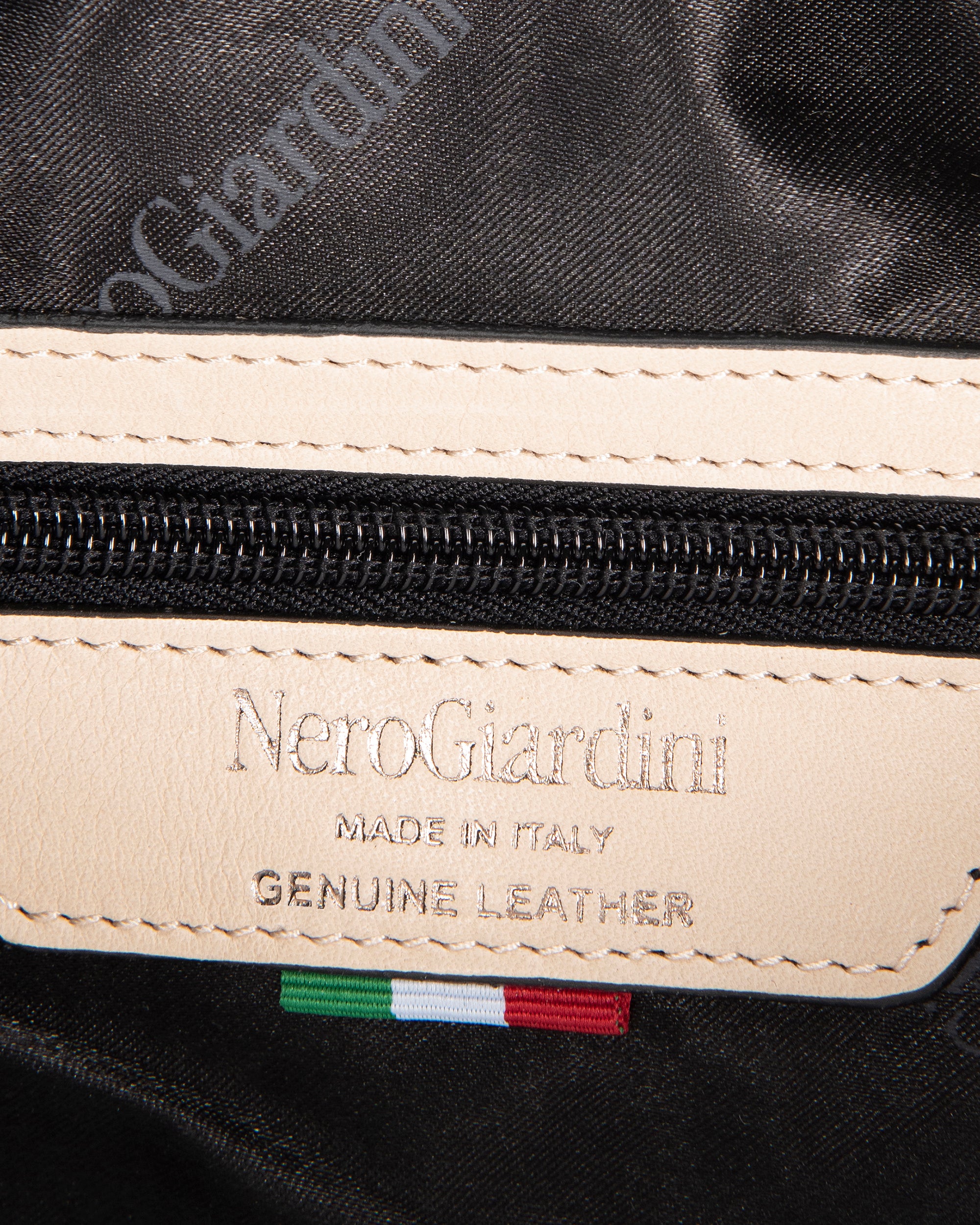 NeroGiardini Sacs Besace Femme Cuir Italie
