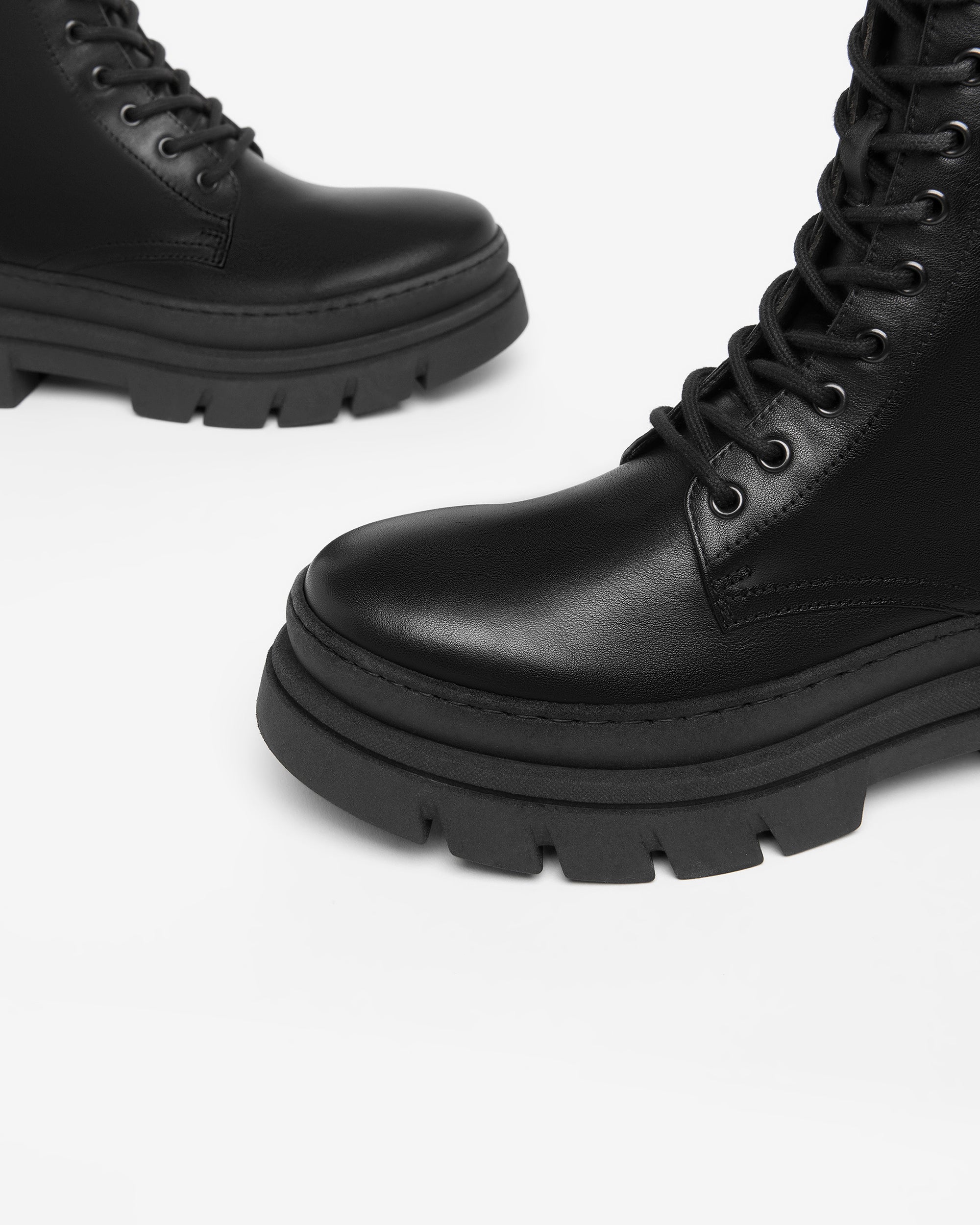 NeroGiardini Bottines bottines femme cuir combat boots