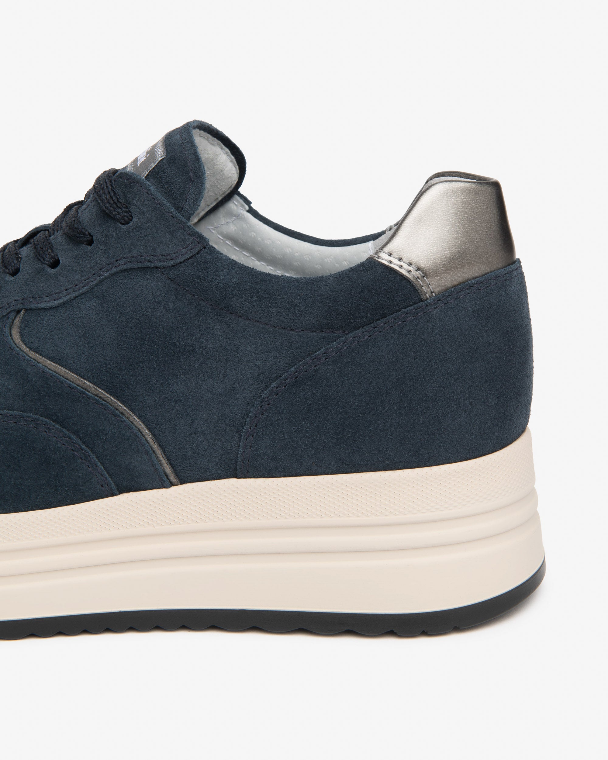 NeroGiardini Sneakers sneakers femme daim plateforme 45 mm pointure 38