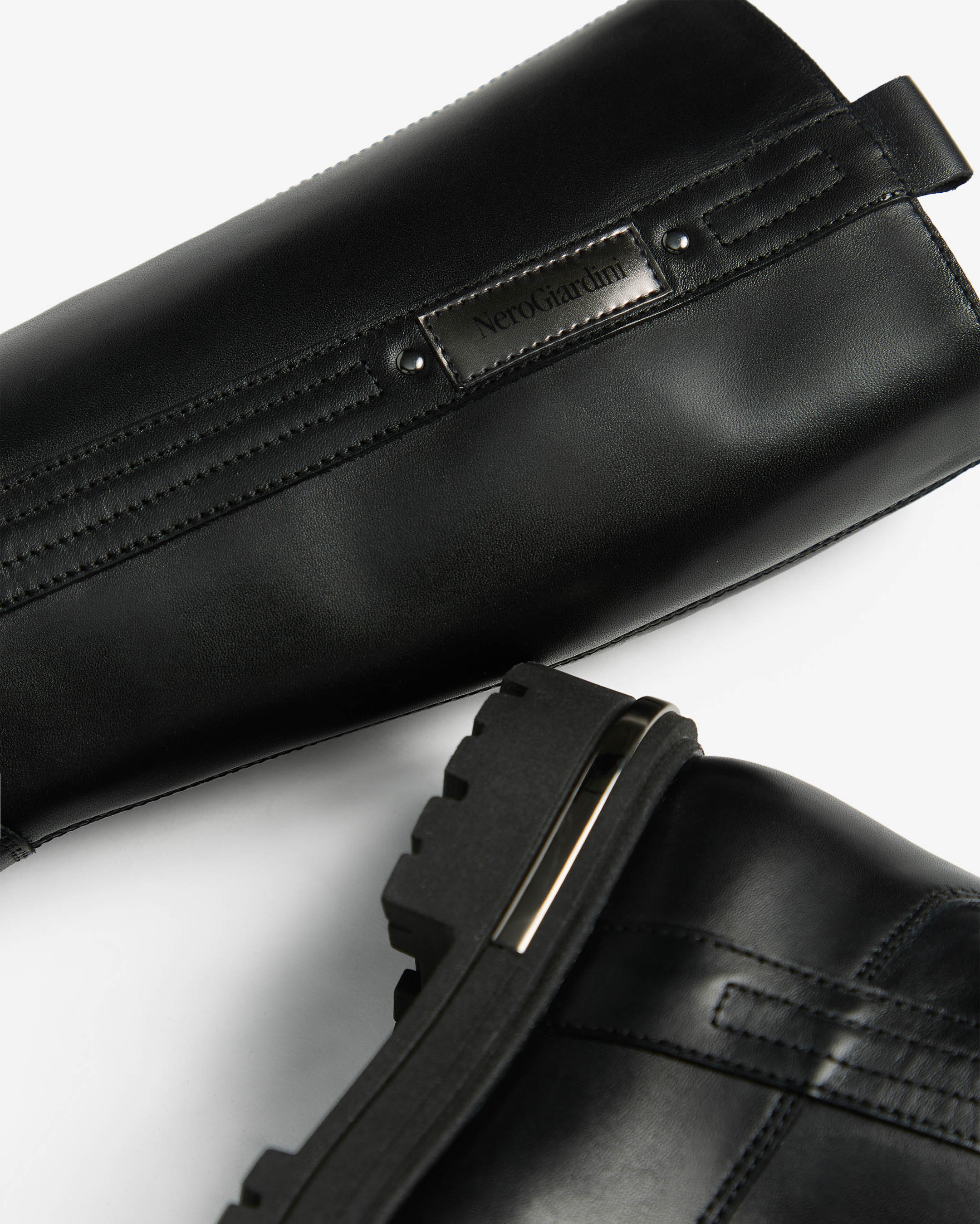 NeroGiardini Bottes Teen Fille Cuir Légères 31-39