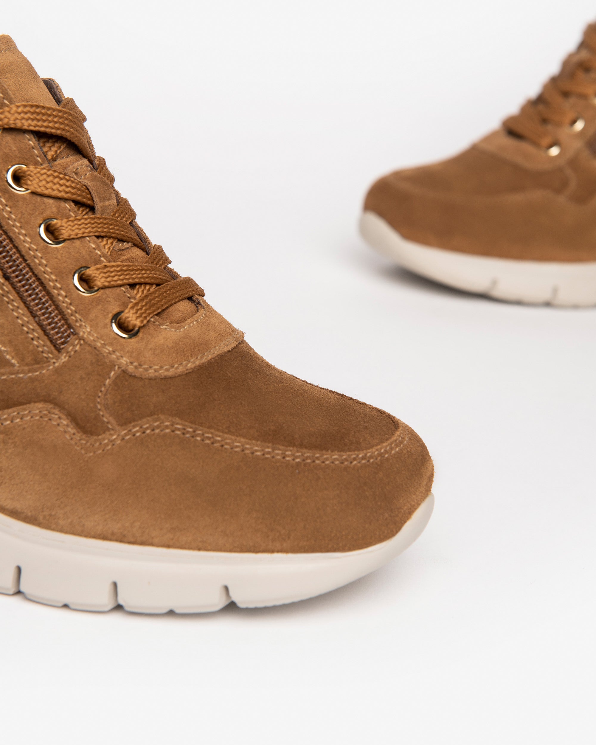 NeroGiardini Sneakers Femme Cuir Velours Confort DryGo